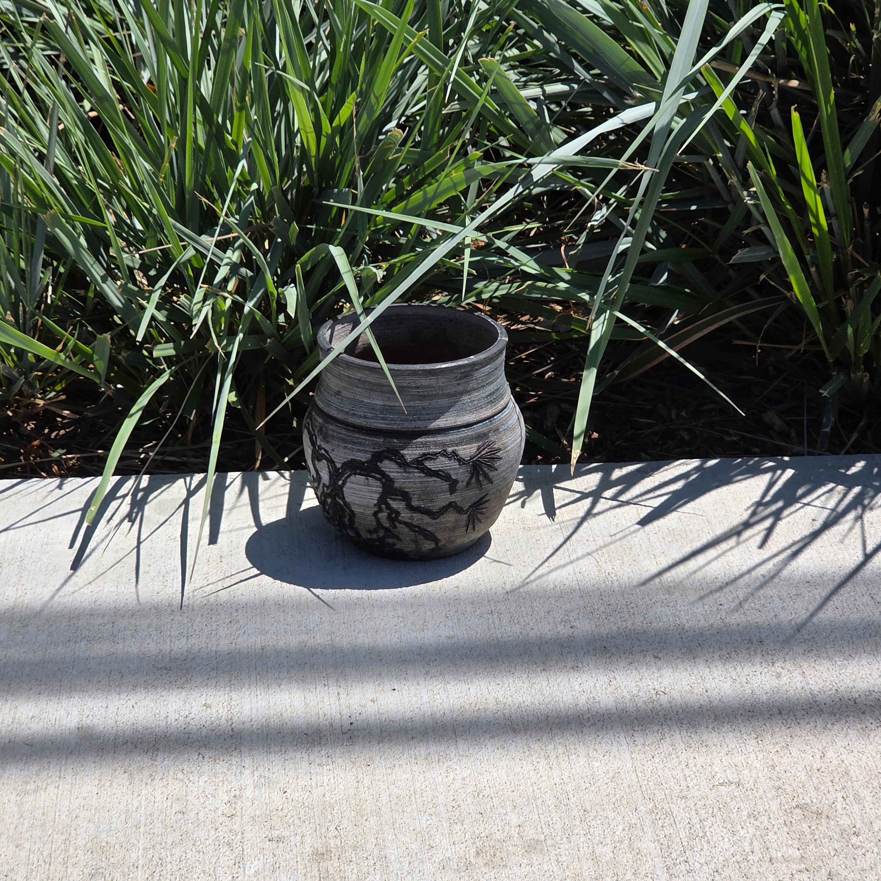 Vintage 1973 Signed HARI Studio Pottery Planter Pine Tree Zen Art 6" Hairline