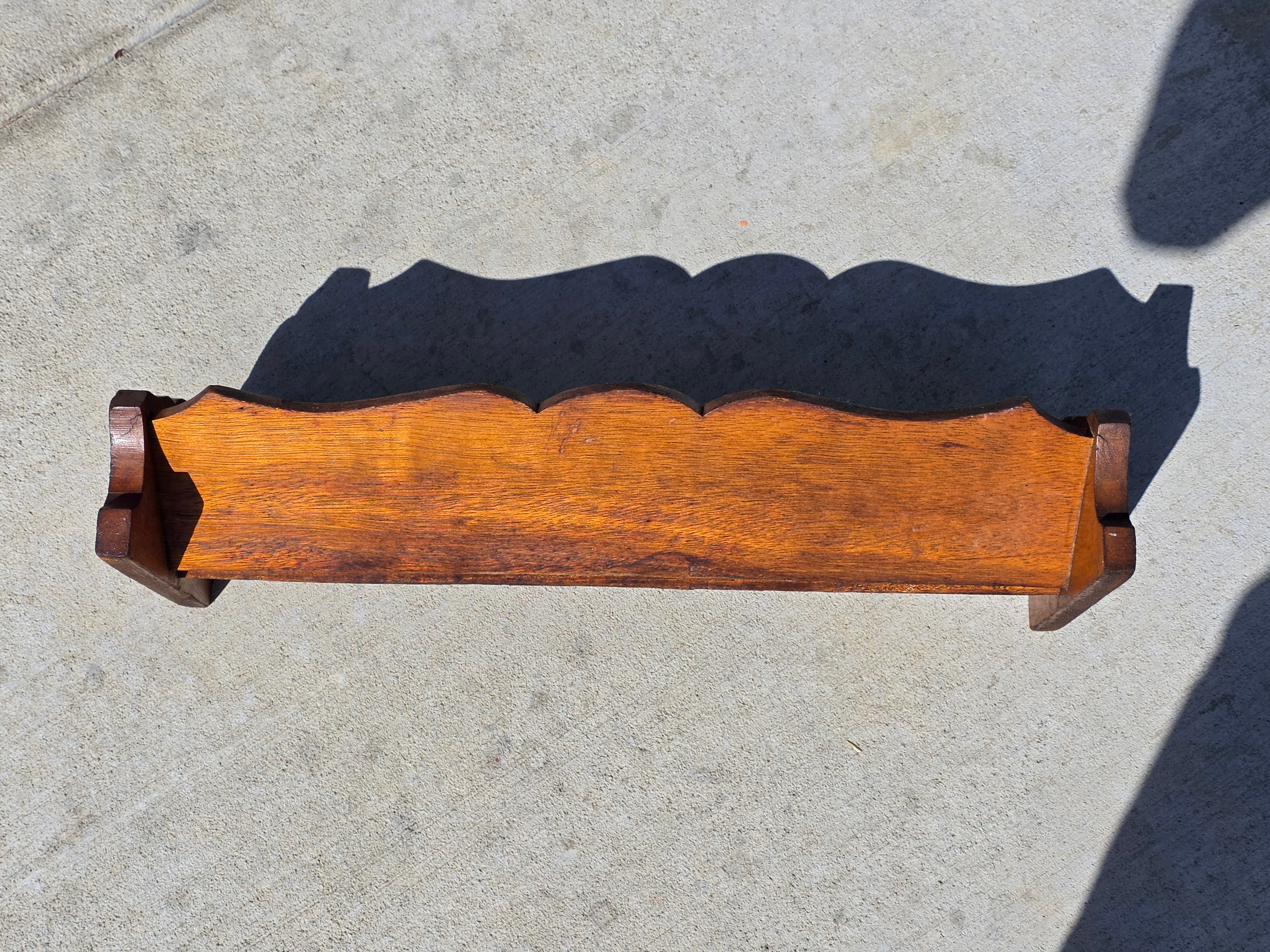 Vintage Oak Tabletop Book Rack Shelf Trough Scalloped Edges 22.5" Mission Style
