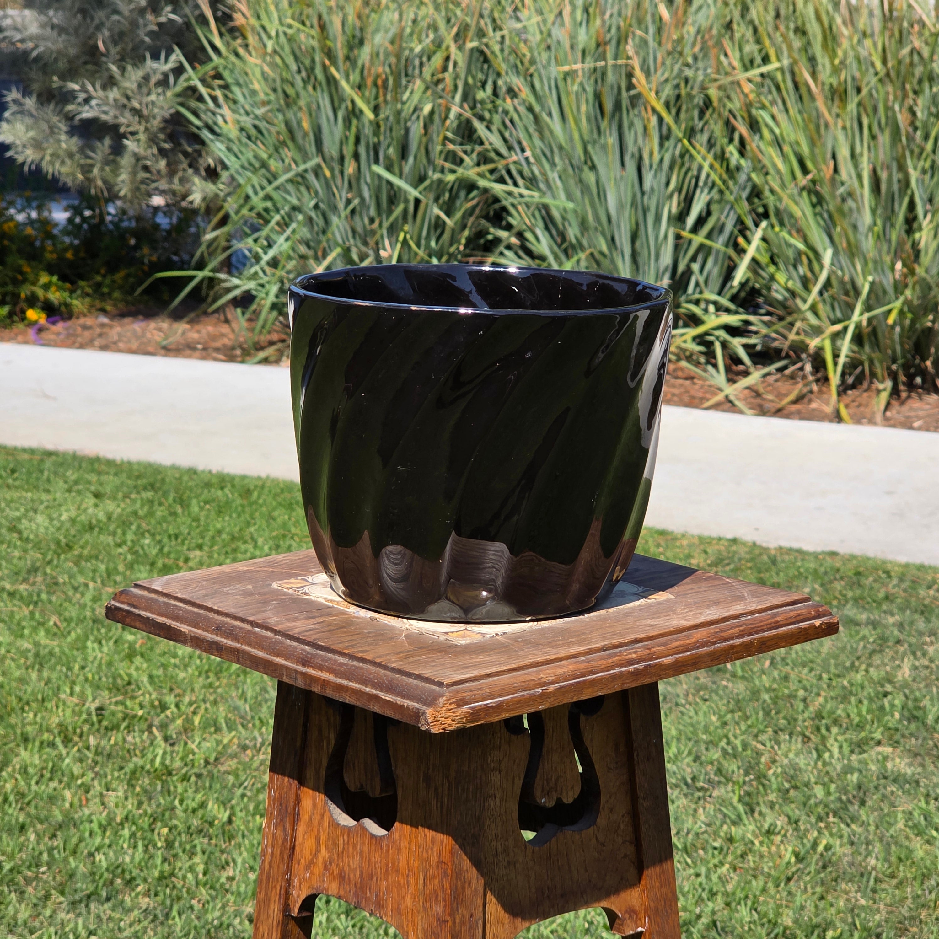 Vintage Keramos Chicago IL USA Black Swirl Planter Mid Century Pottery DS-8