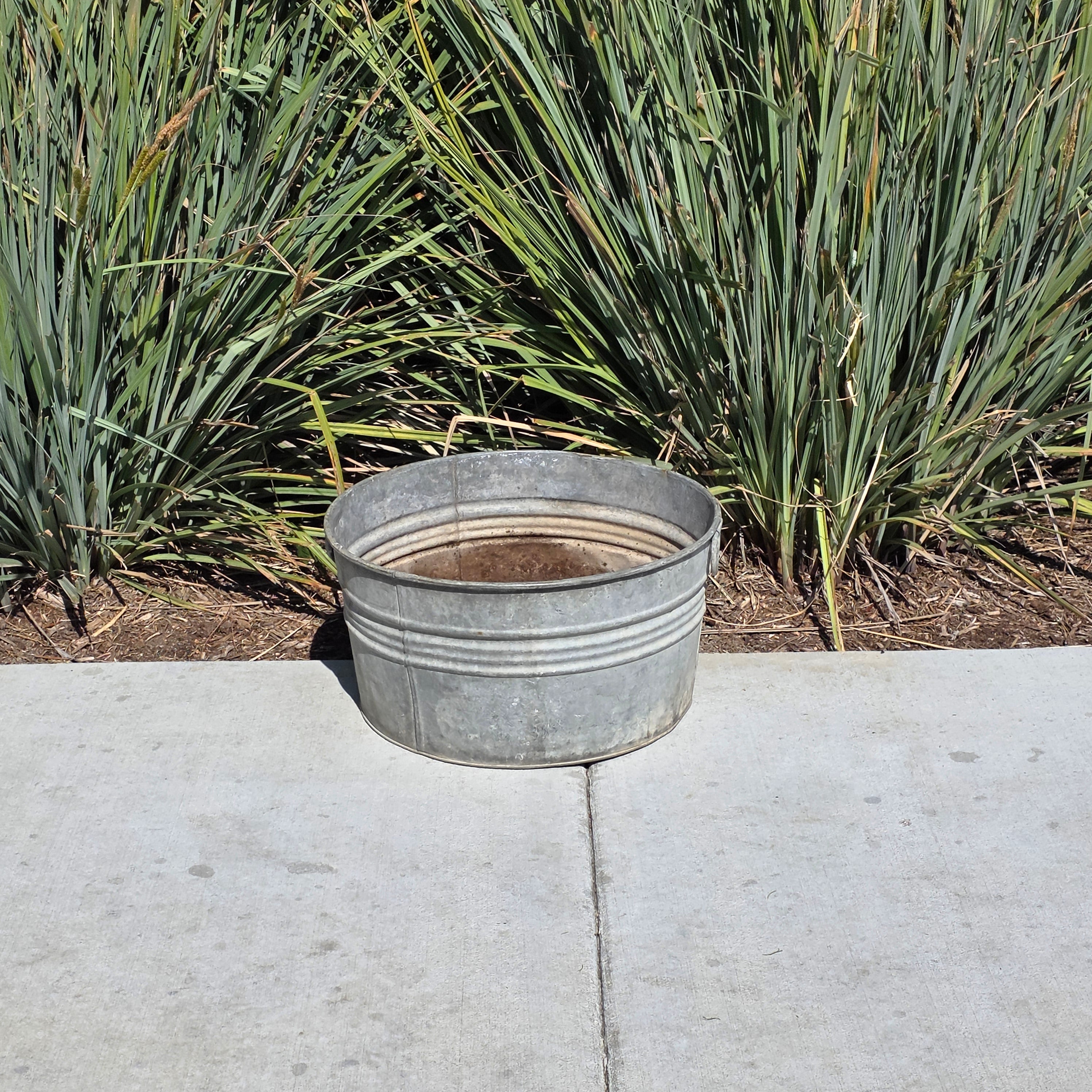 Vintage Galvanized Metal Wash Tub Planter Round Large 20" Herb Garden Rustic Pot
