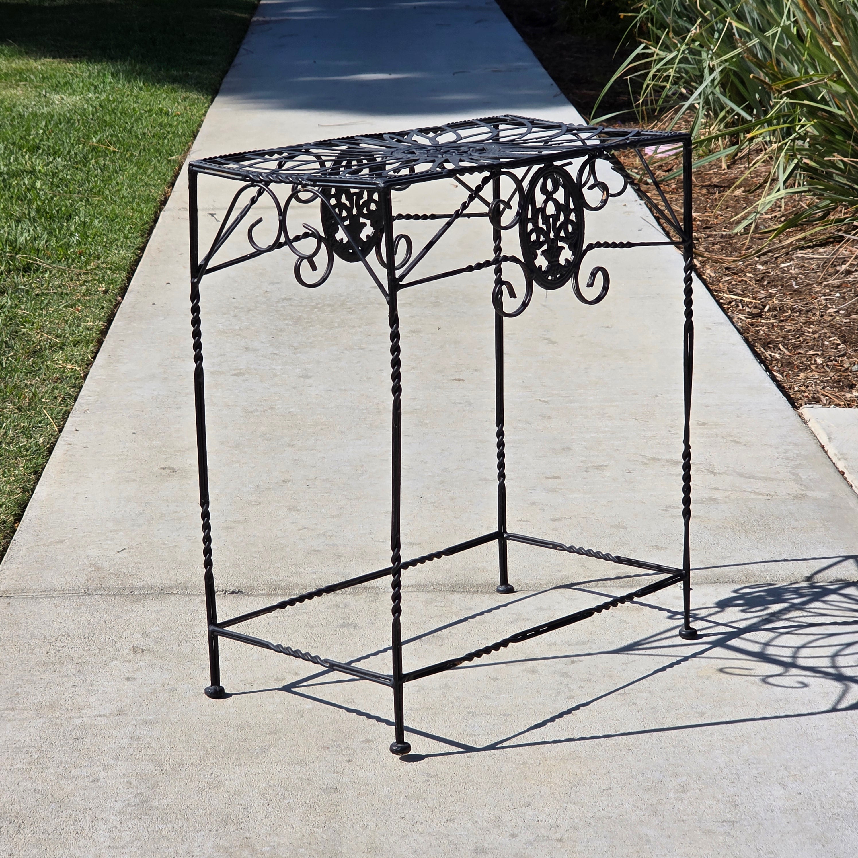 Vintage Grey Steel Plant Stand Shabby Chic Fleur de Lis Style Side Table French