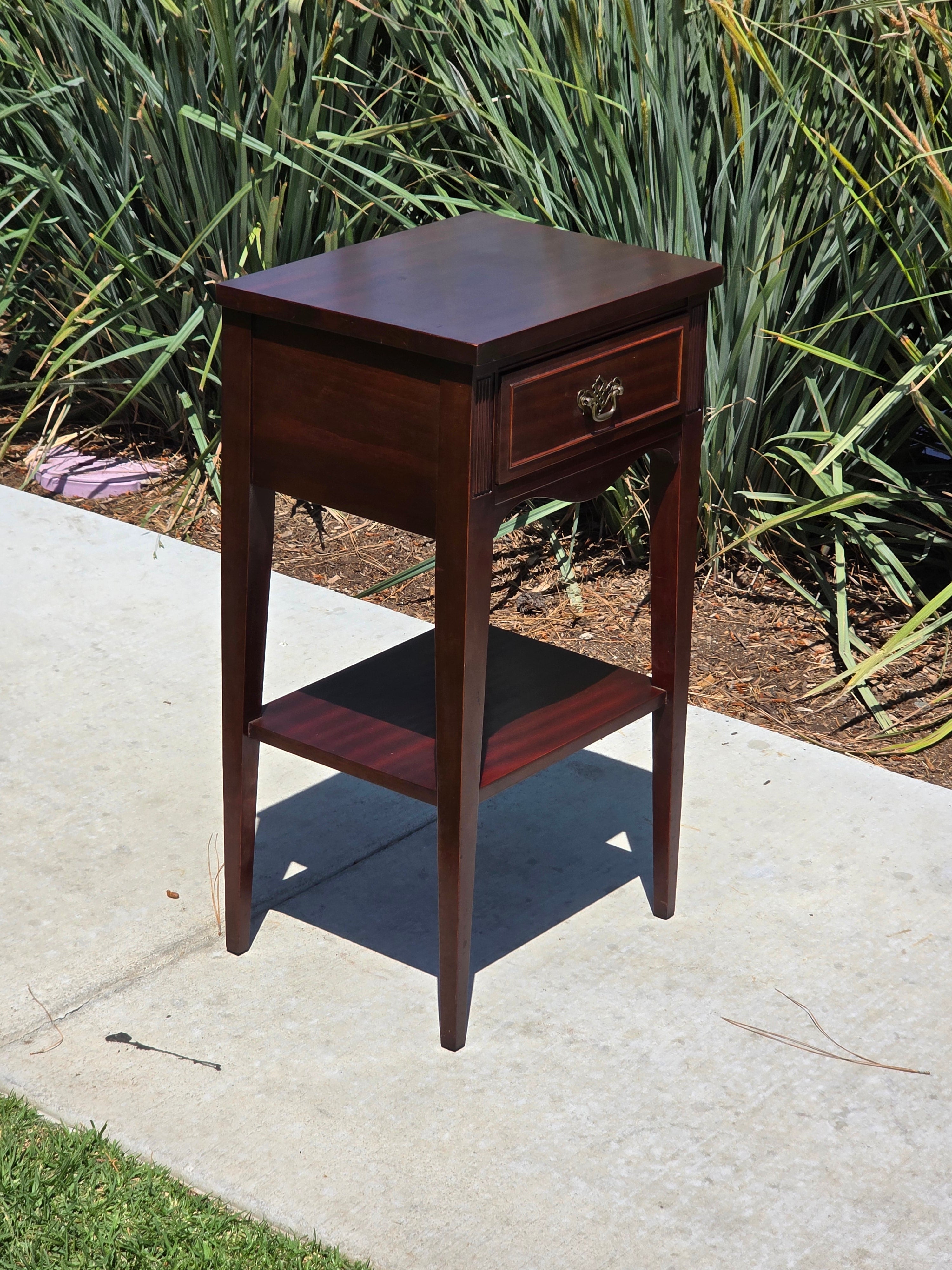 Antique Federal Style Mahogany Side Table Nightstand Tapered Legs Drawer 29"H