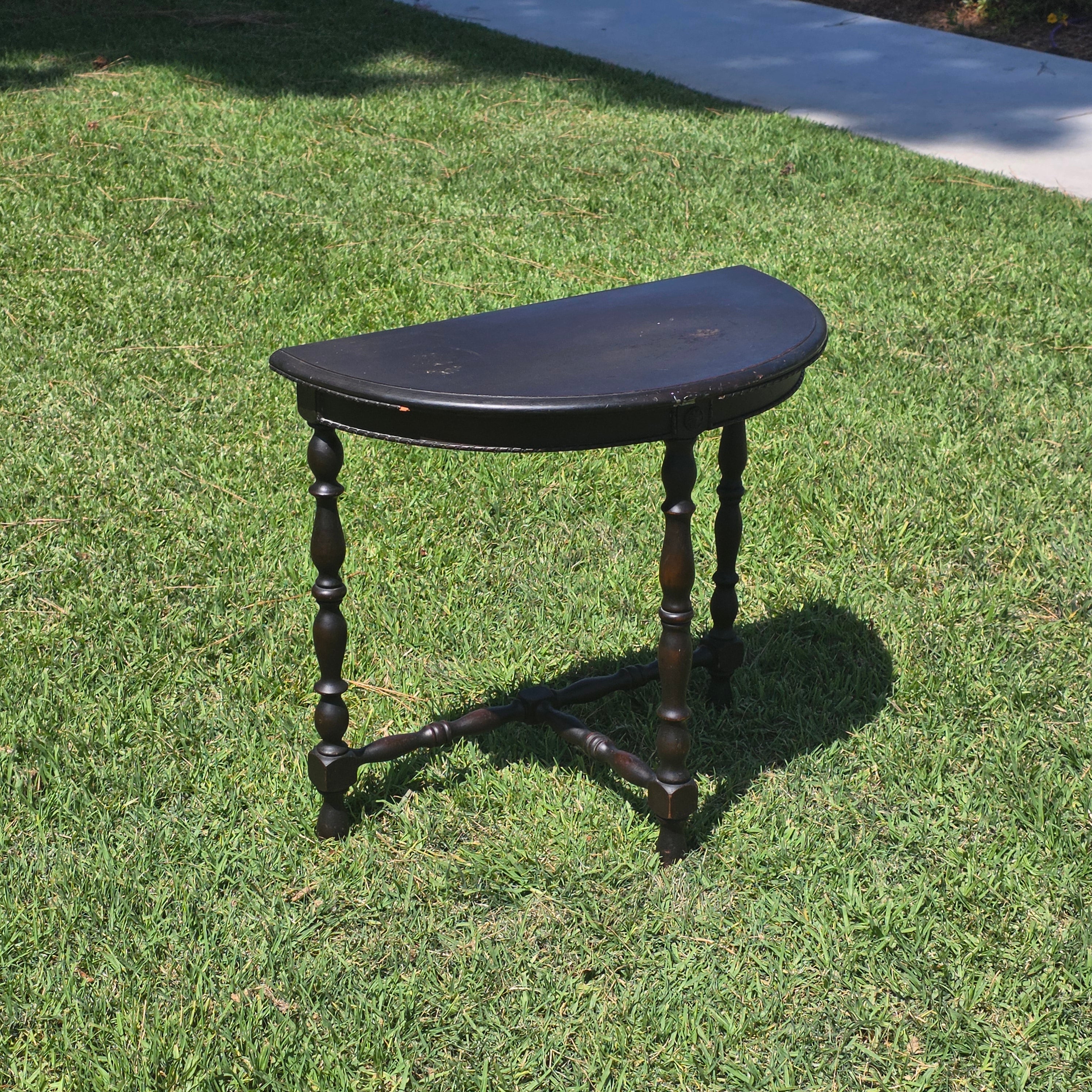 Vintage Goshen Novelty Mahogany Side Table Lamp Stand Nightstand 1930s (Damage)