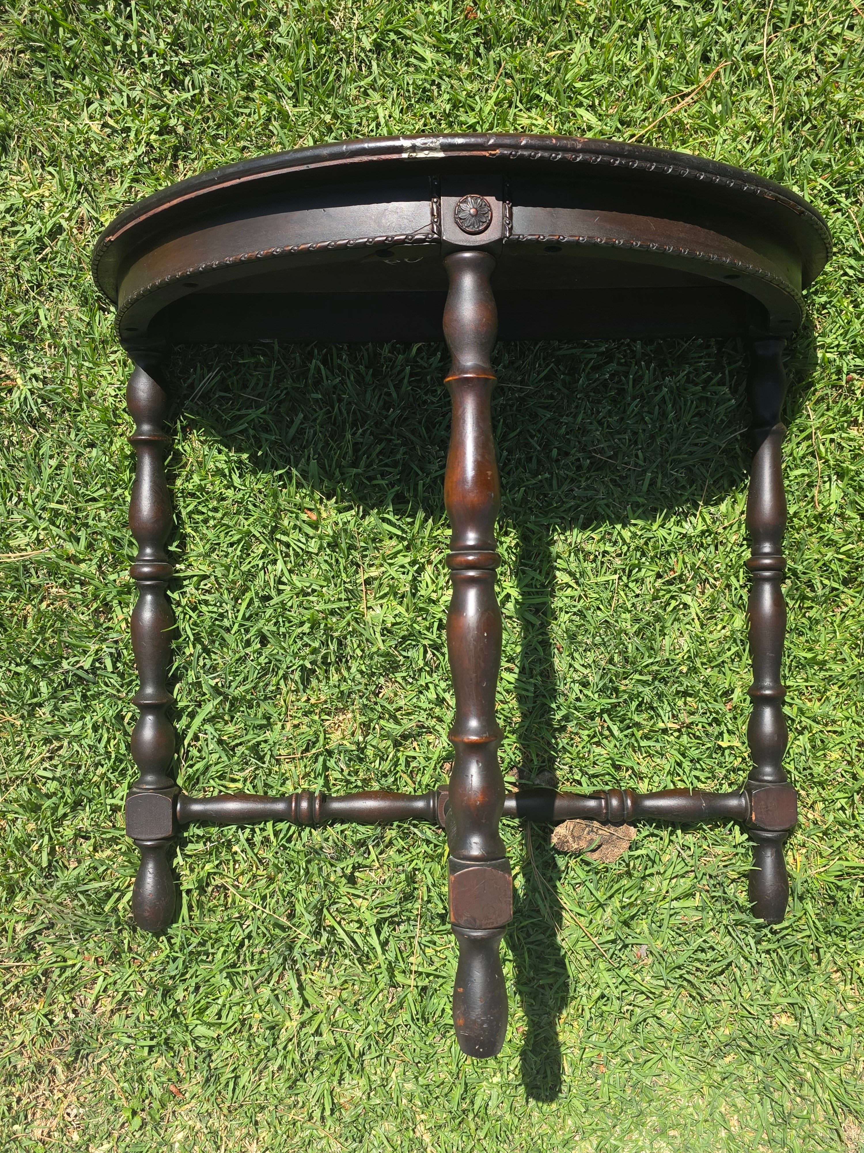 Vintage Goshen Novelty Mahogany Side Table Lamp Stand Nightstand 1930s (Damage)
