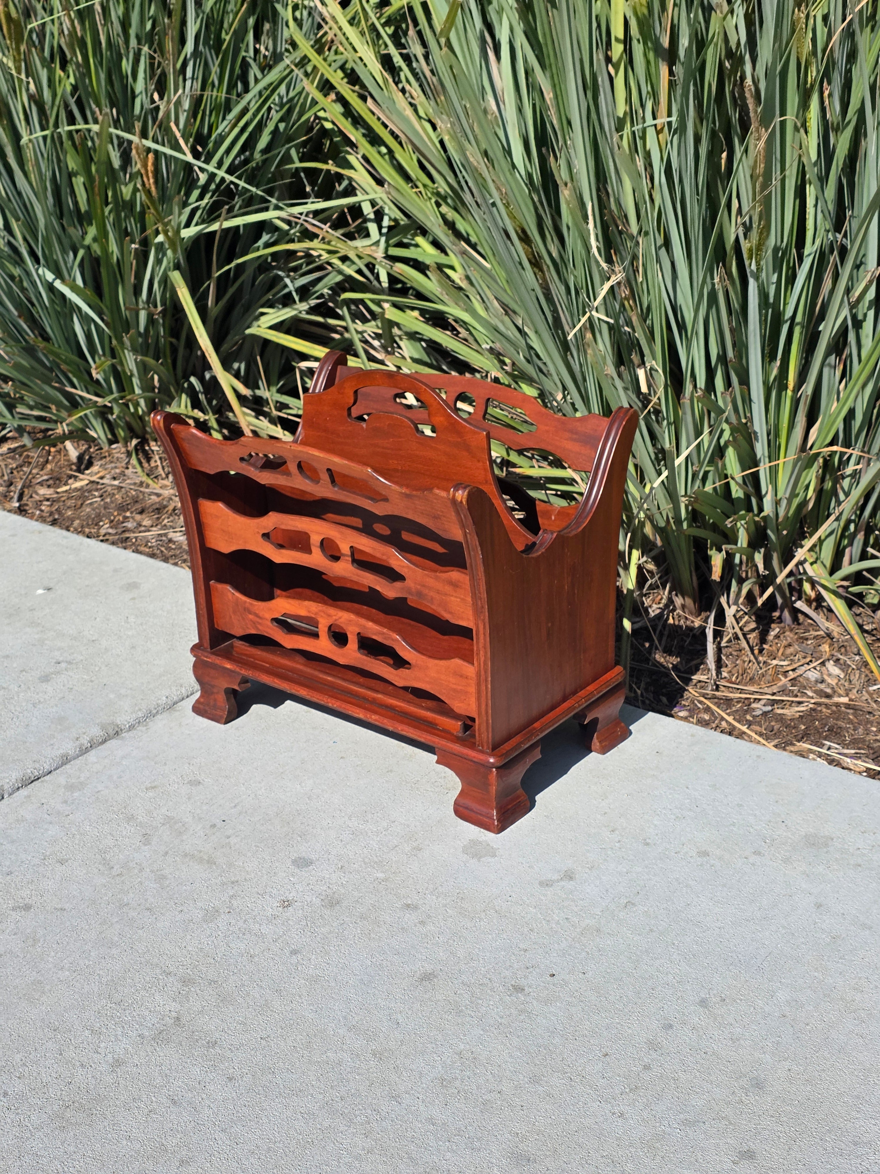 Vintage Butler Wood Magazine Rack Style 734 Mid Century Newspaper Holder Caddy (Damage)