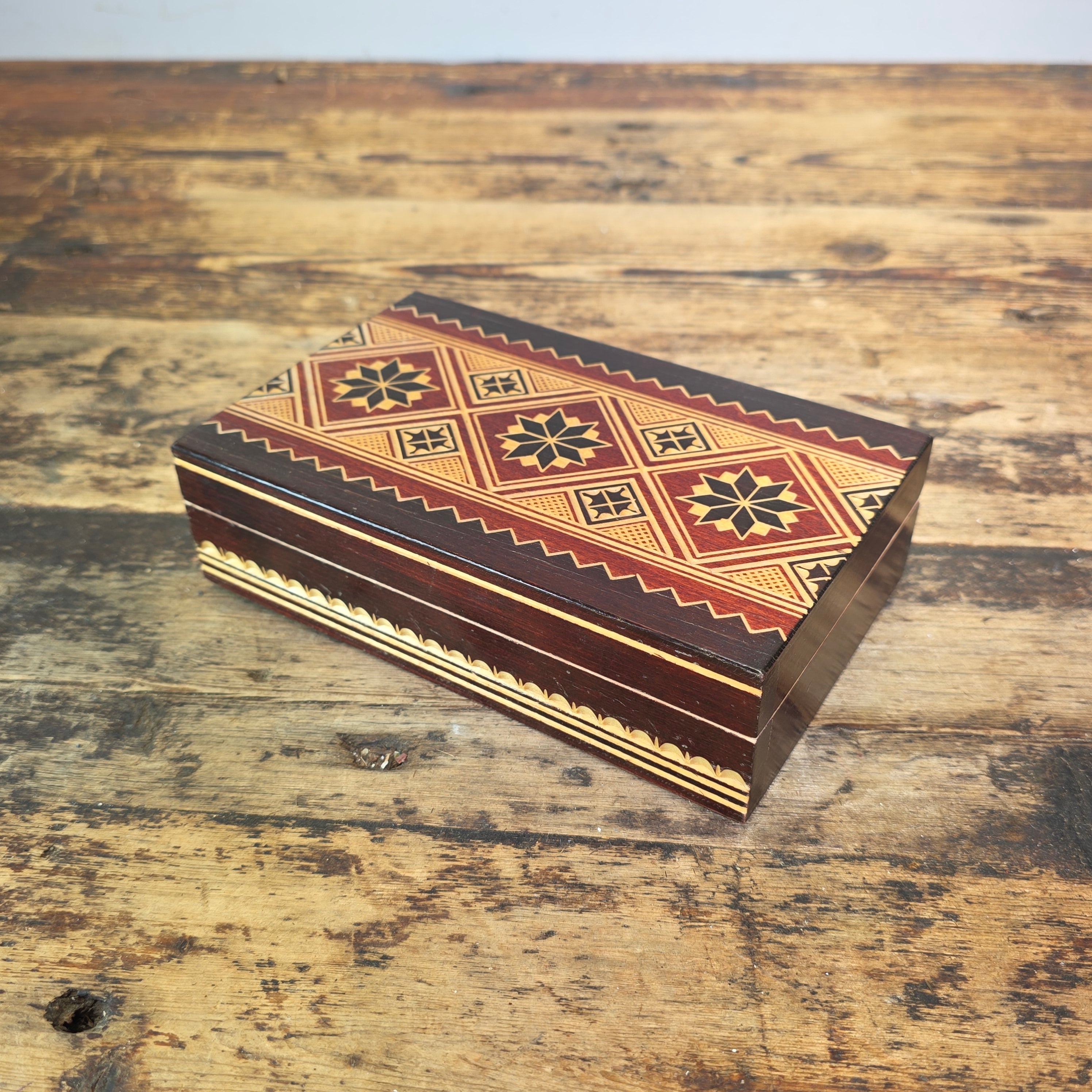 Vintage Wood Jewelry Box Chip Carved Keepsake Trinket Inlay Geometric Folk Art