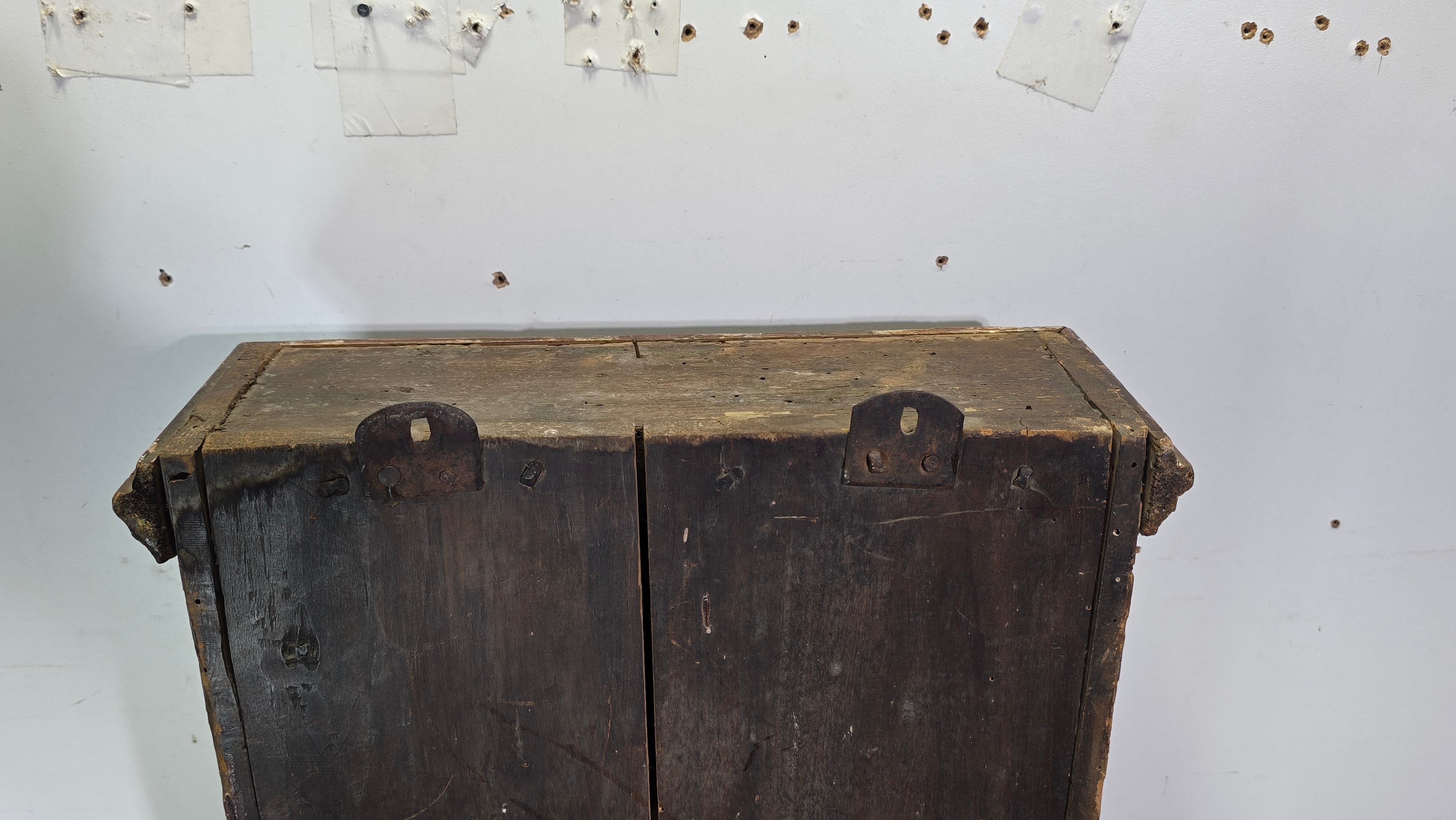 Tabernacle Church Cabinet 1700s Italian Spanish Baroque Carved Wood Wall Gilt