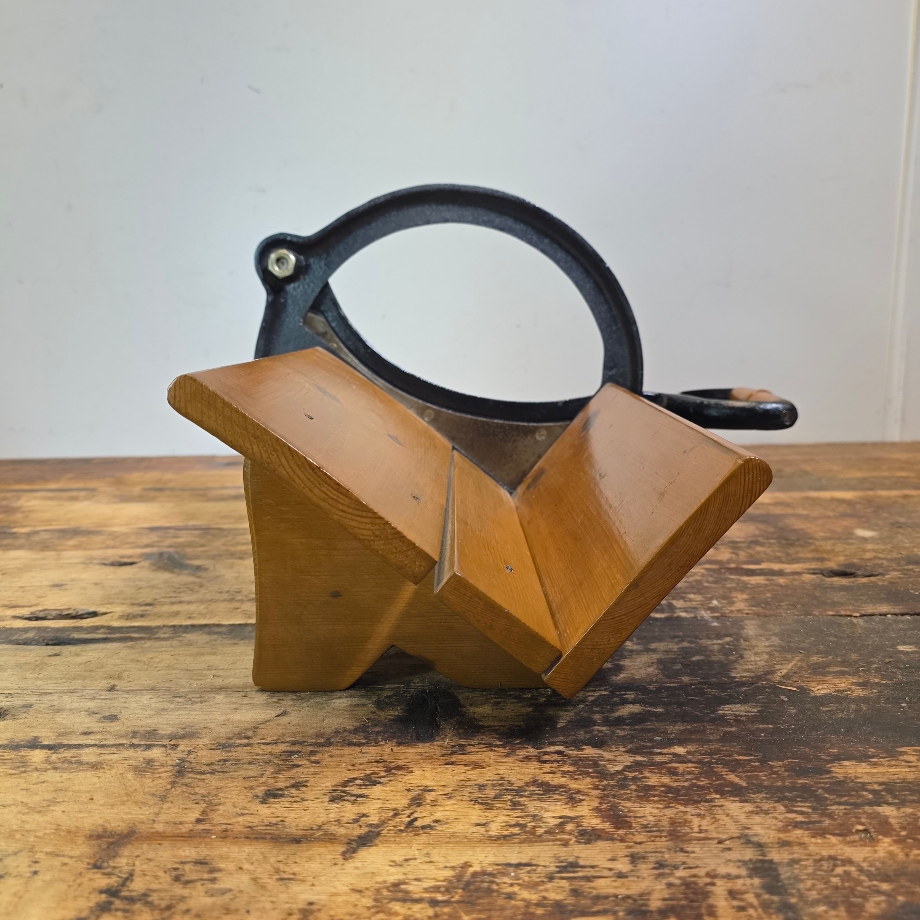 Rare Early VOSS No 6 Bread Slicer Restored Cast Iron Antique Wood Denmark Cutter