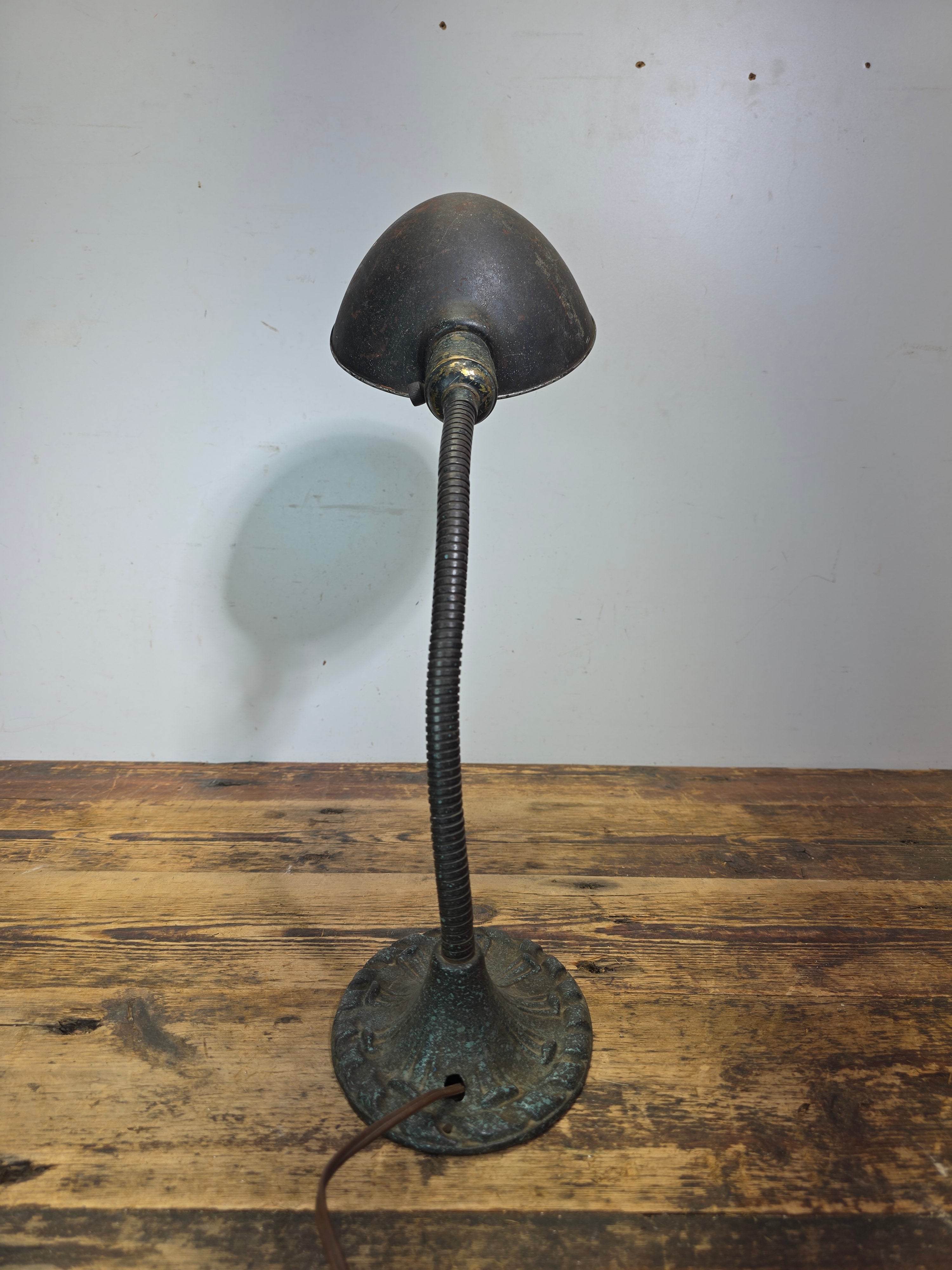 Vintage Aladdin Gooseneck Desk Lamp Cast Iron Art Deco Wall Mount 0523