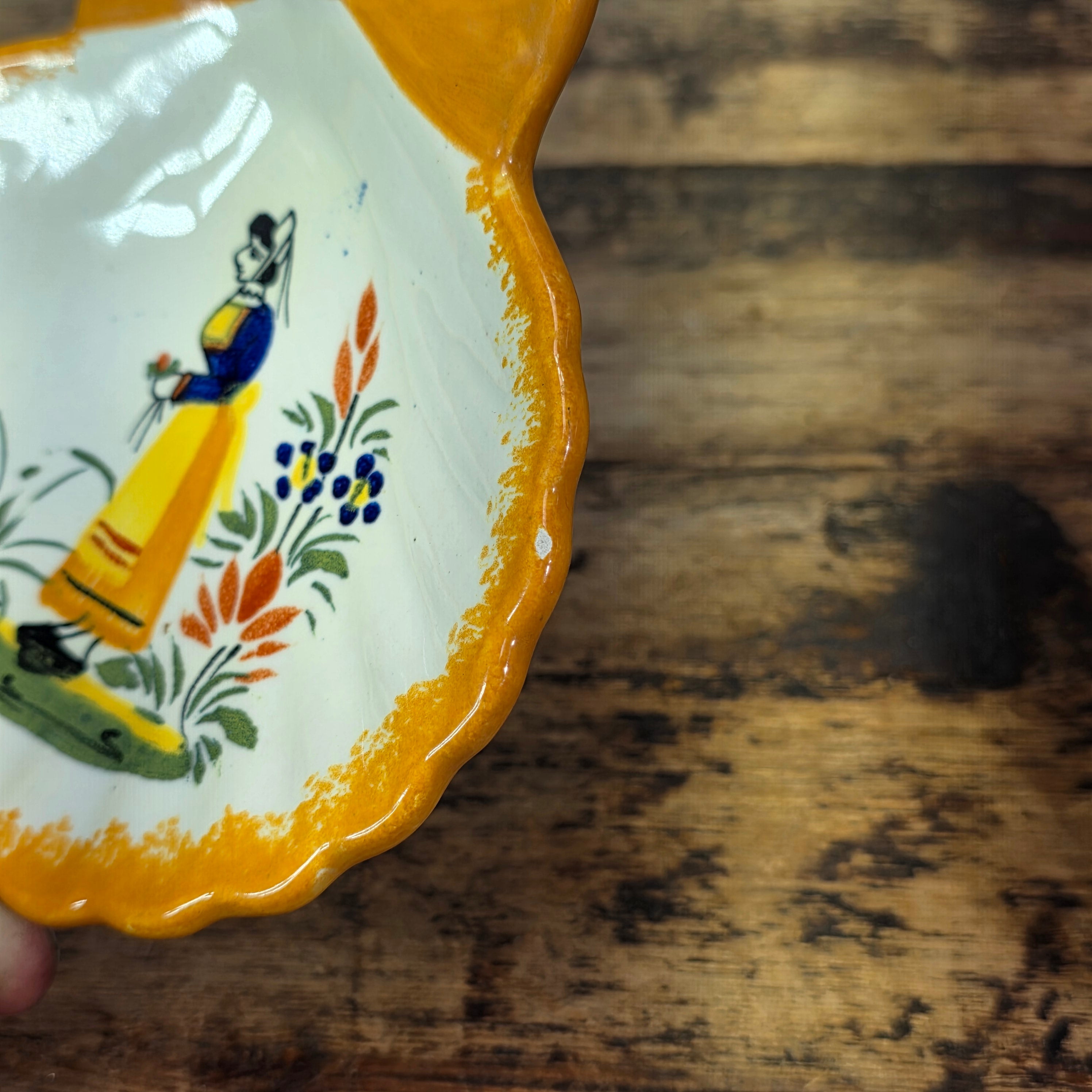 VTG Henriot Quimper Shell Dish Hutzler Baltimore France Faience Yellow Soap Tray