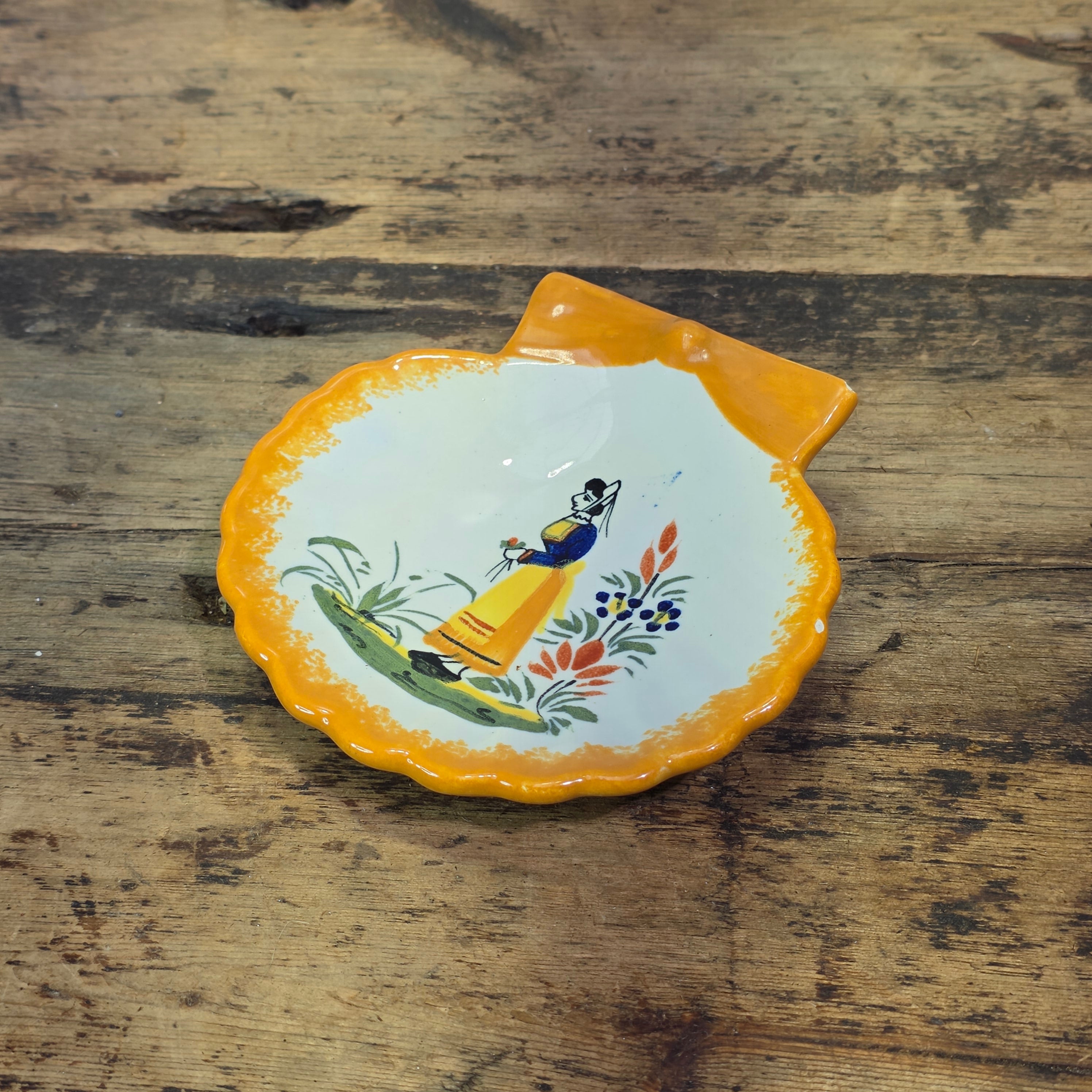 VTG Henriot Quimper Shell Dish Hutzler Baltimore France Faience Yellow Soap Tray