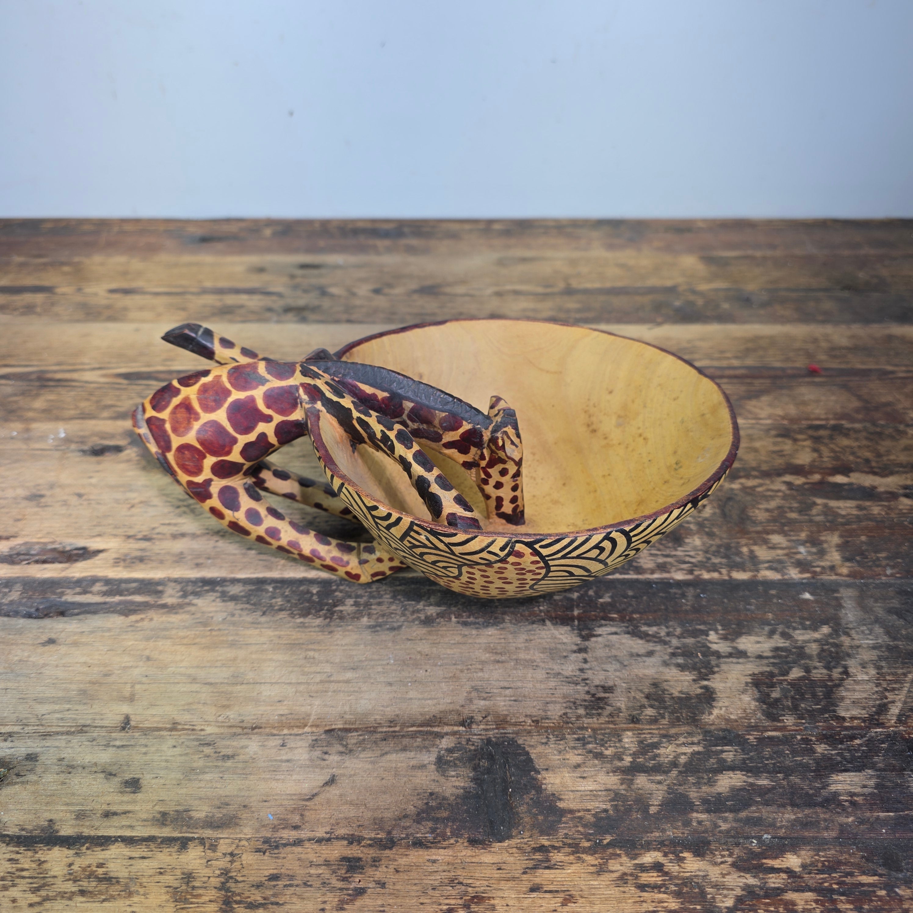 Vintage Hand Carved Wooden Giraffe Bowl African Folk Art Wood Animal Scuplture