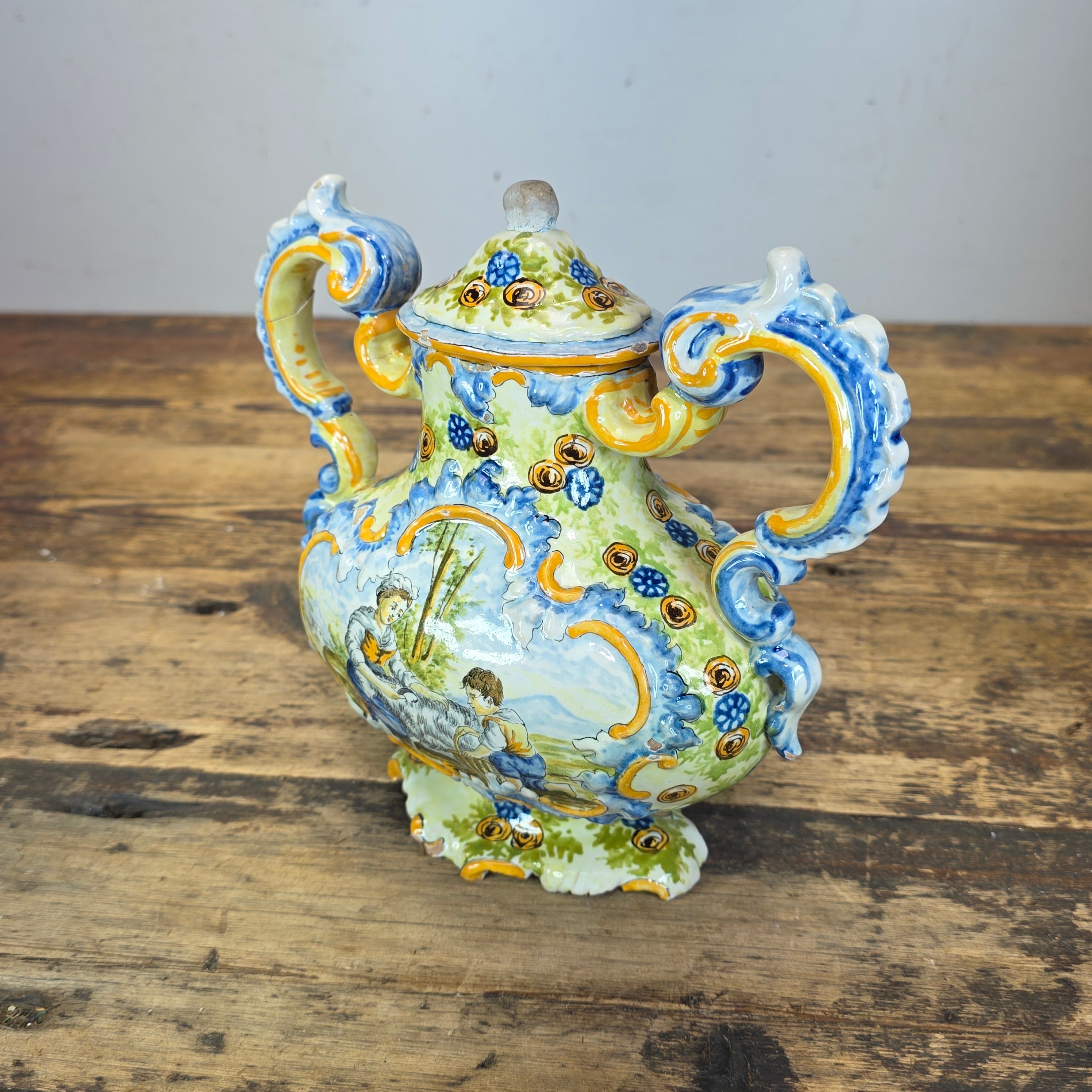 Vintage Italian Majolica Lidded Urn Vase Hand Painted Istoriato Pot Handle M (Damage)