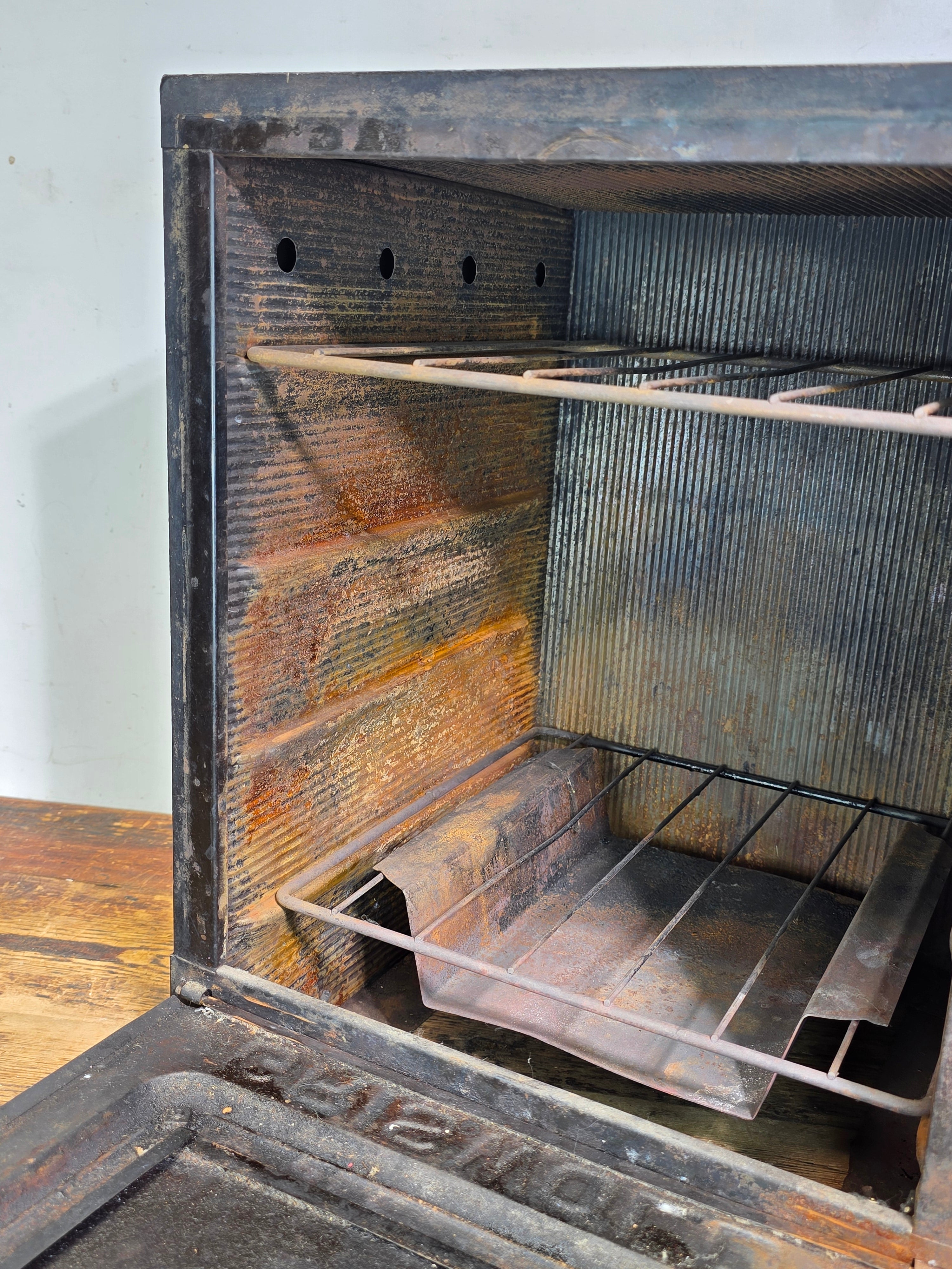 Antique Griswold BOLO 125 Oven AB Stove Co Battle Creek Cast Iron Door Vintage