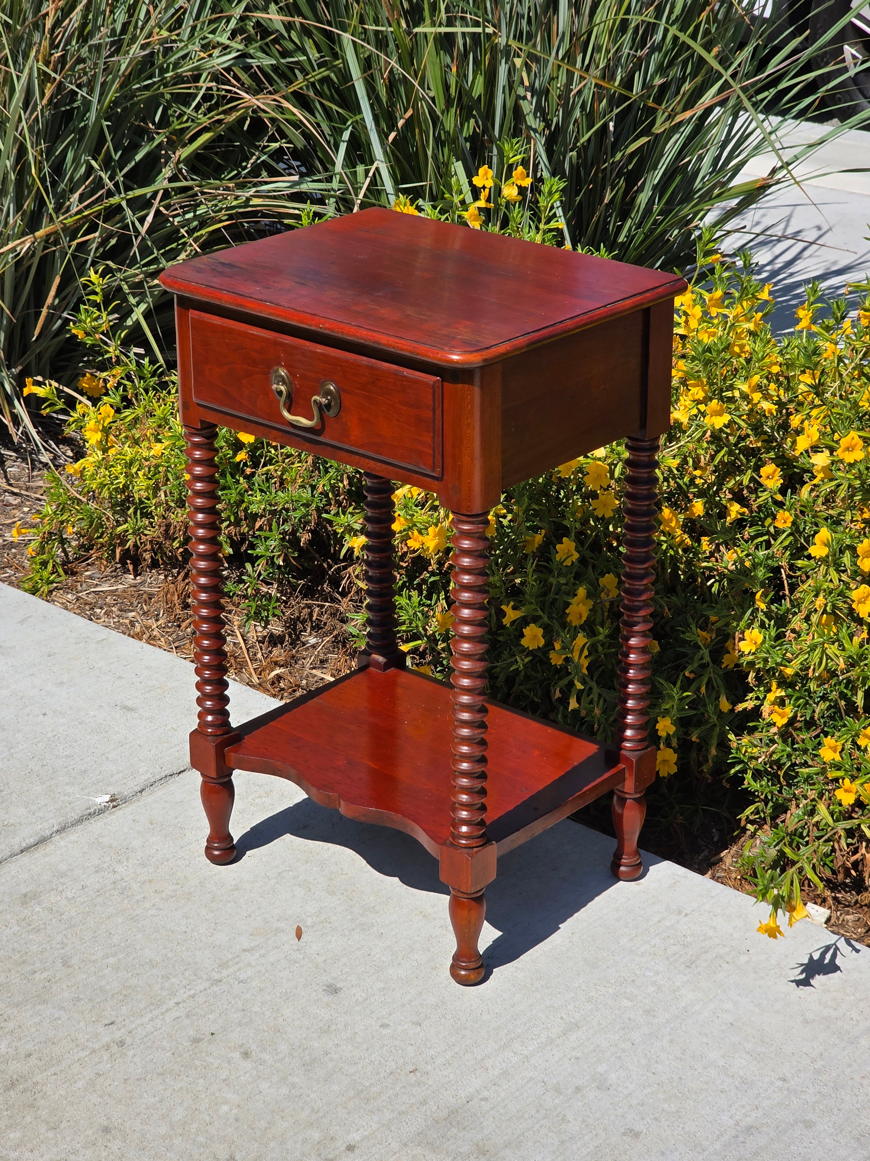 Vintage Pennsylvania House Bobbin Leg Nightstand End Table Colonial Solid Wood