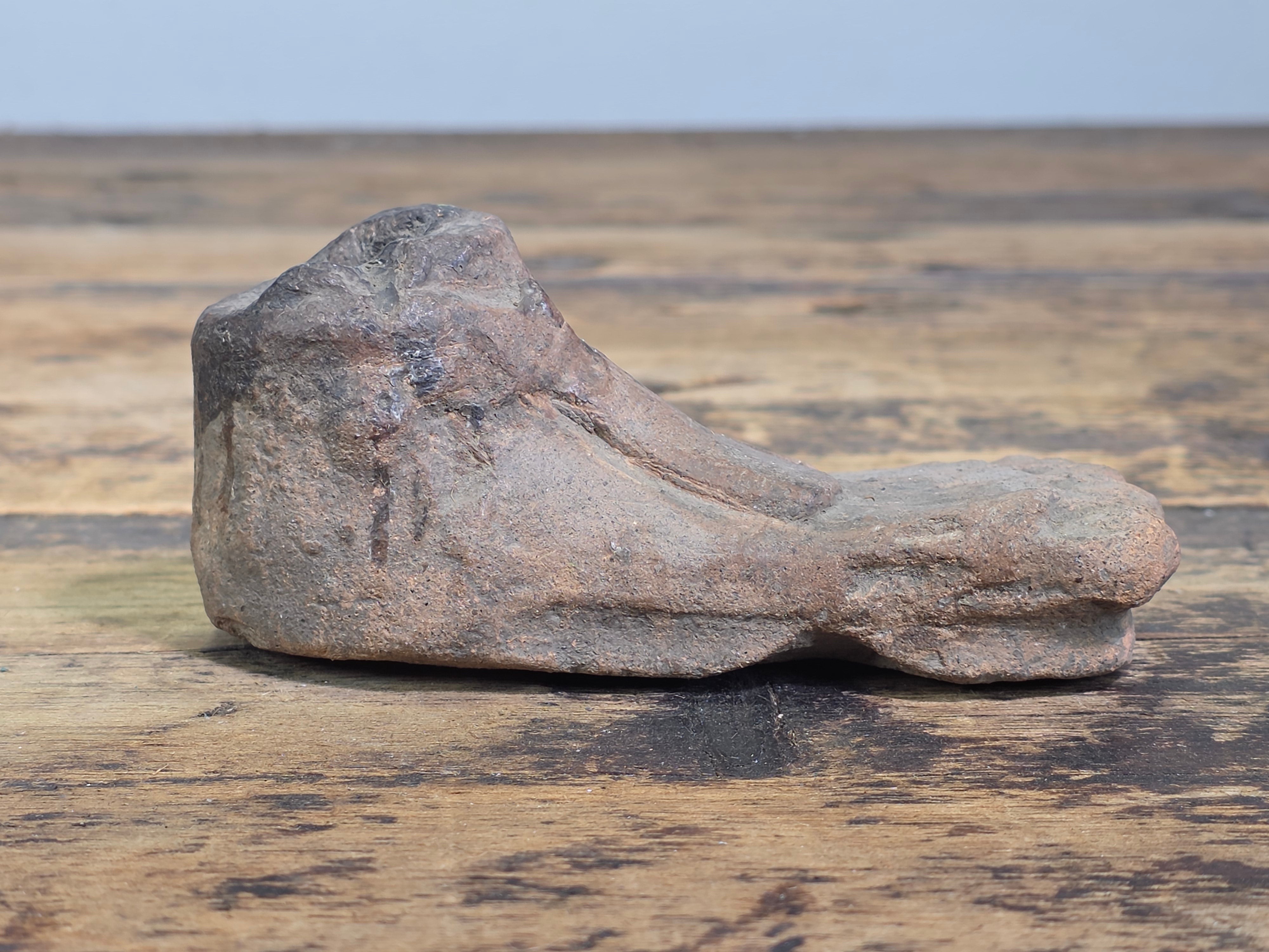 Antique Roman Etruscan Terracotta Votive Foot Altar Candle Holder Sandal Artifact