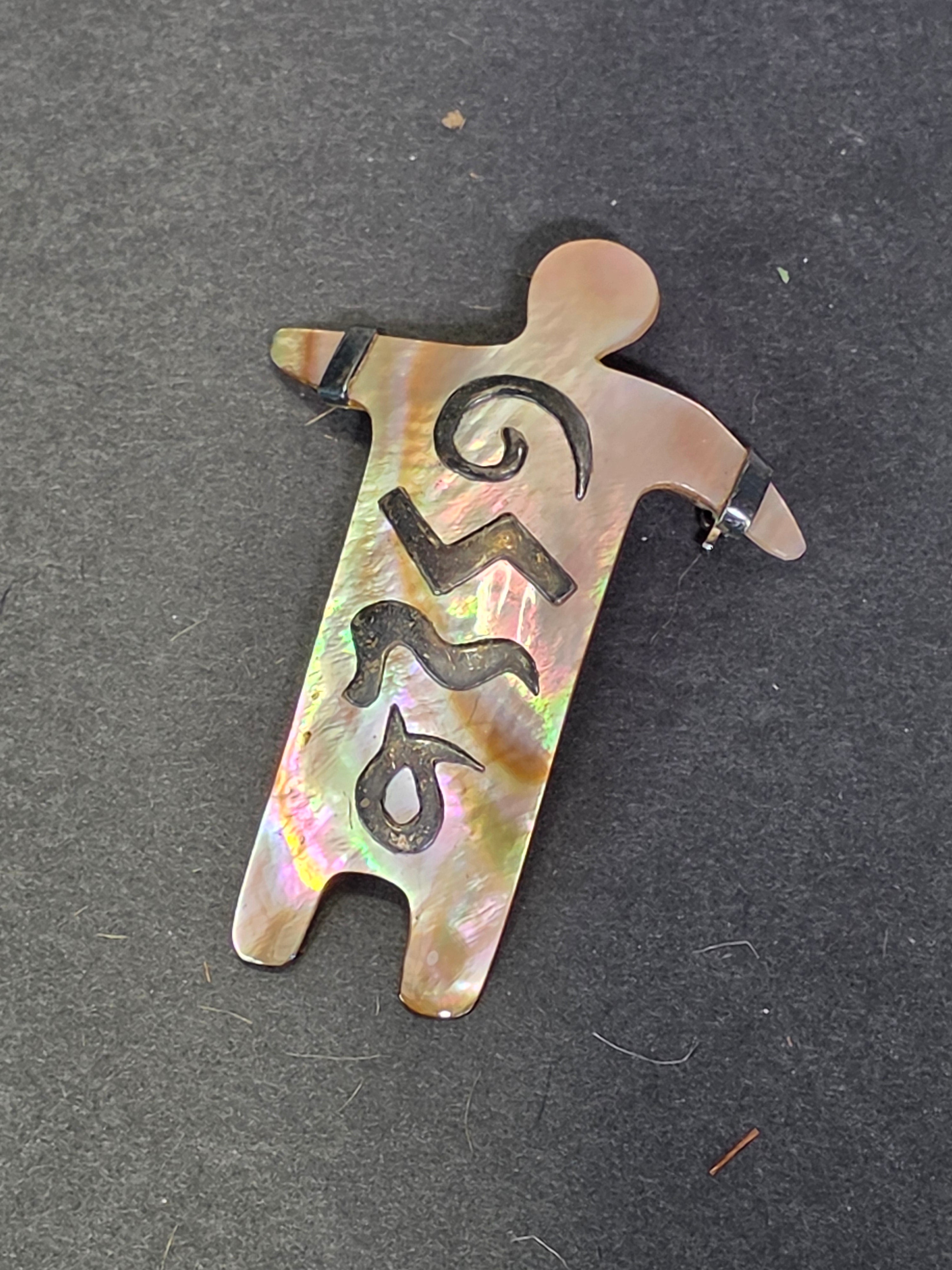 Vintage Zealandia Style 925 Sterling Silver Mother of Pearl Tribal Man Brooch