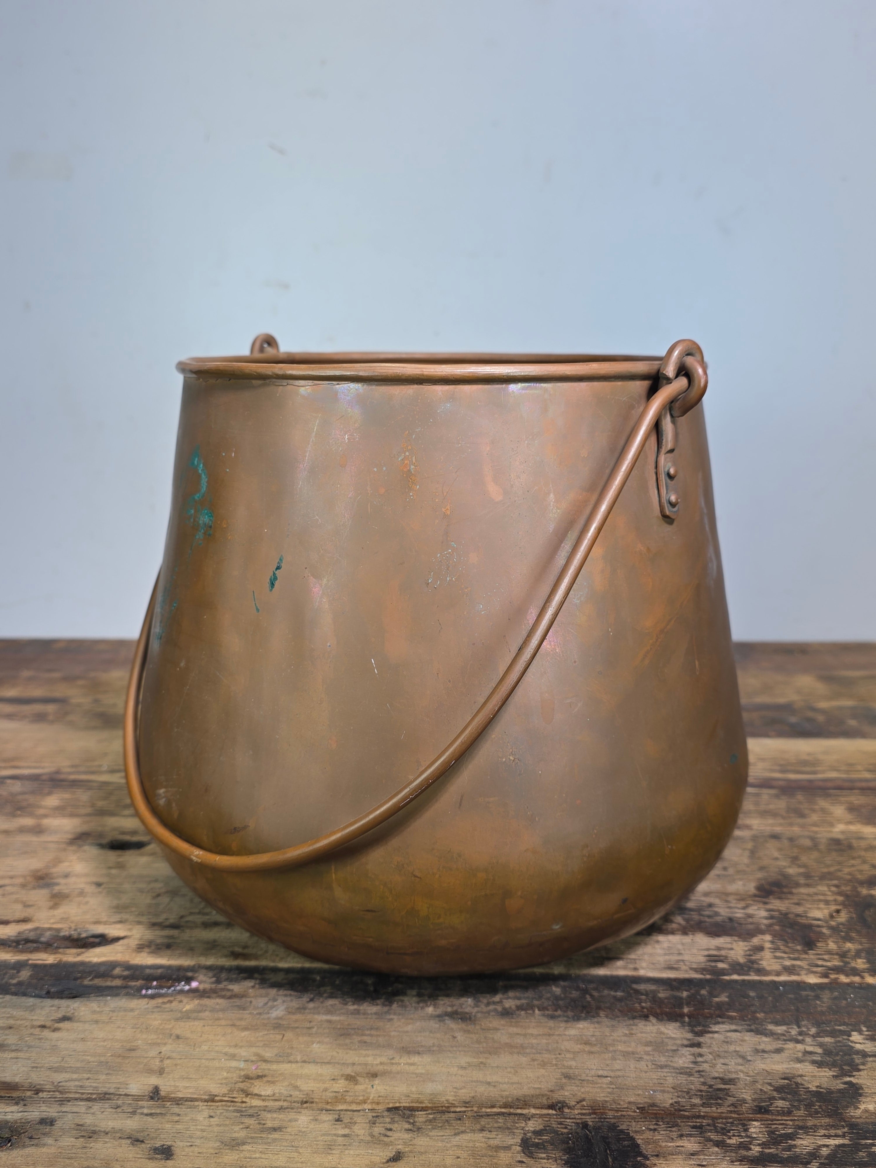 Vtg Holland Copper Cauldron Pot Large Fireplace Coal Bucket Planter Bail Handle