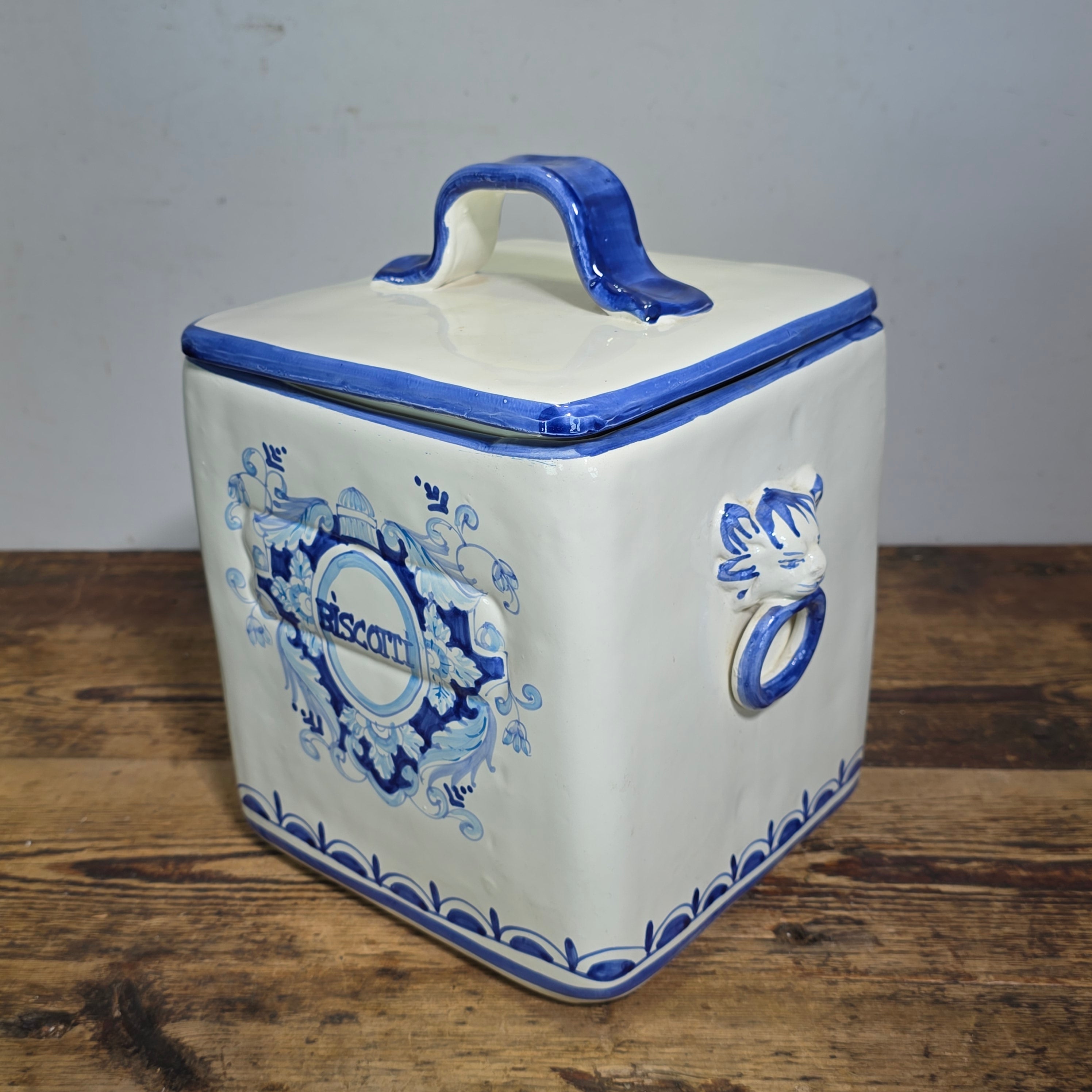 J Peterman Italy Majolica Biscotti Jar Vintage Ceramic Blue White Lion Cookie