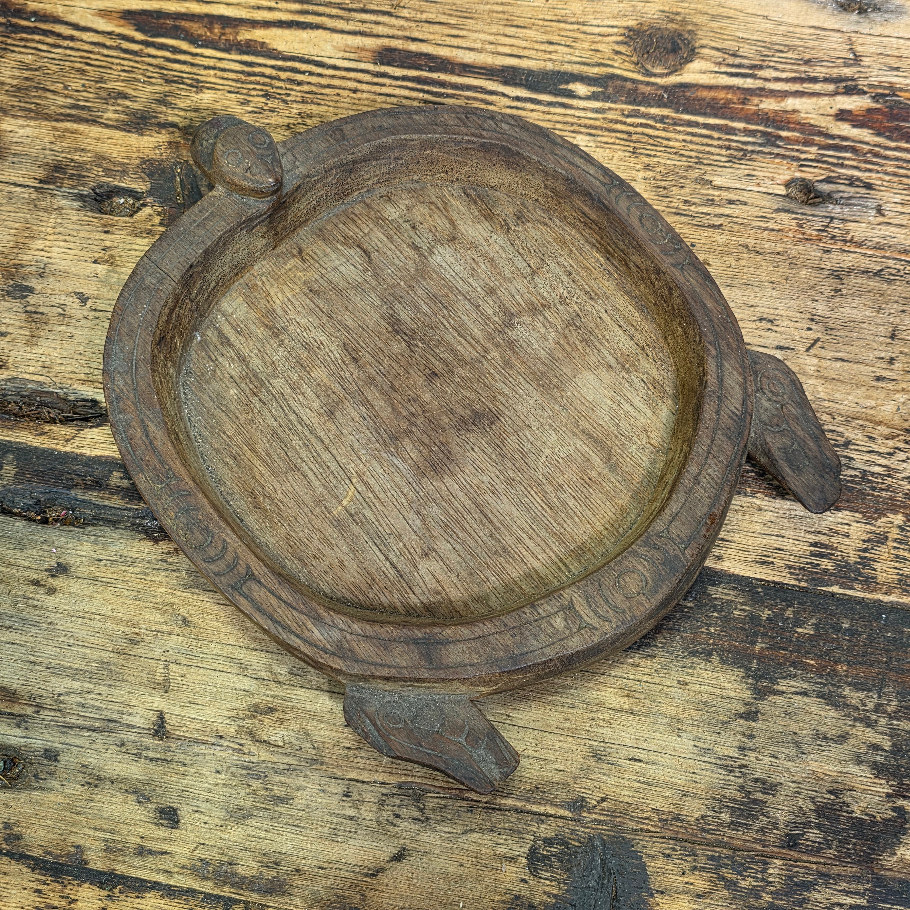 Vintage Hand Carved Wood Turtle Bowl Primitive Tribal Parat Dough Tray Wabi Sabi