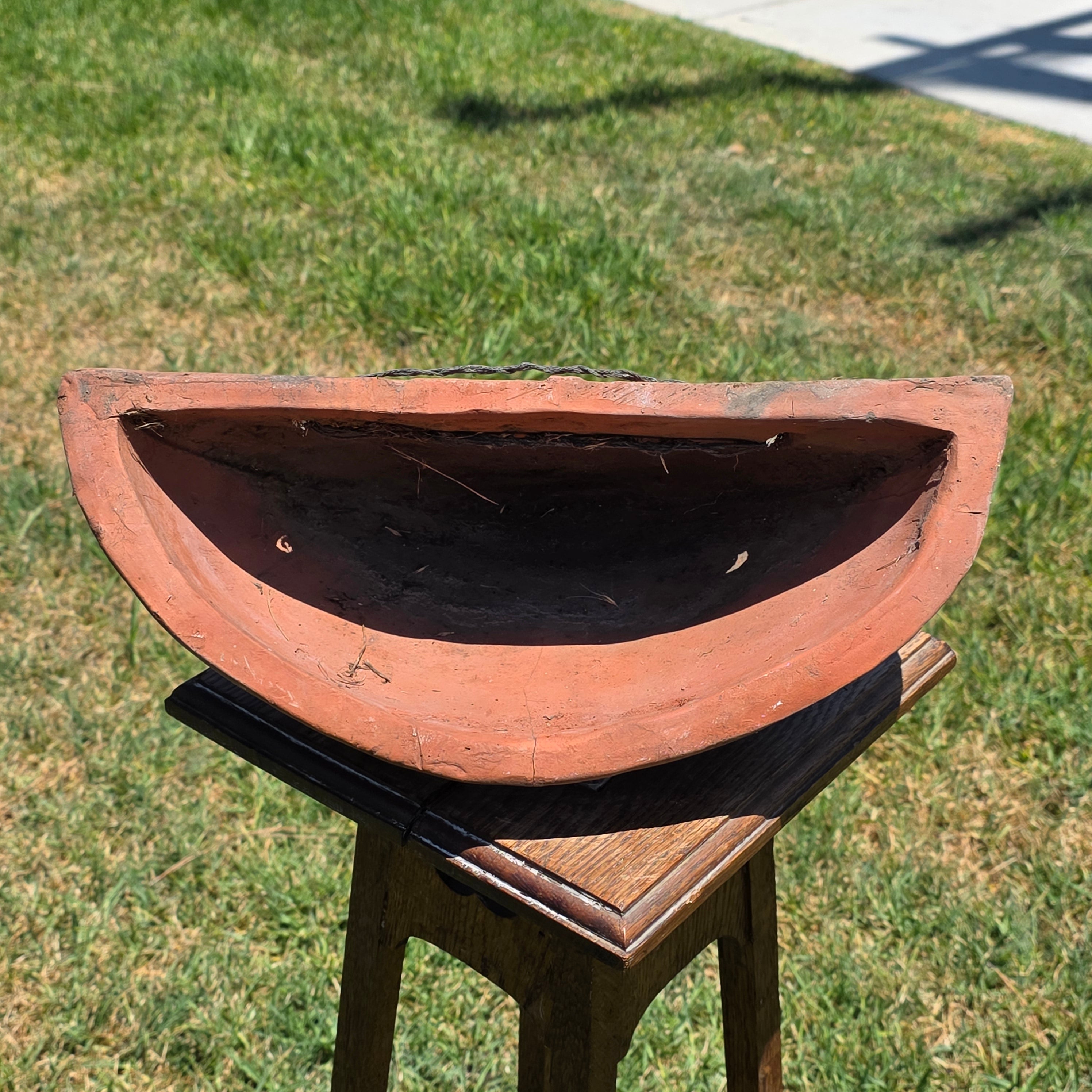 Share Vintage Italian Terracotta Wall Pocket Planter Sconce Hanging Shell Pot 16" (As-Is)