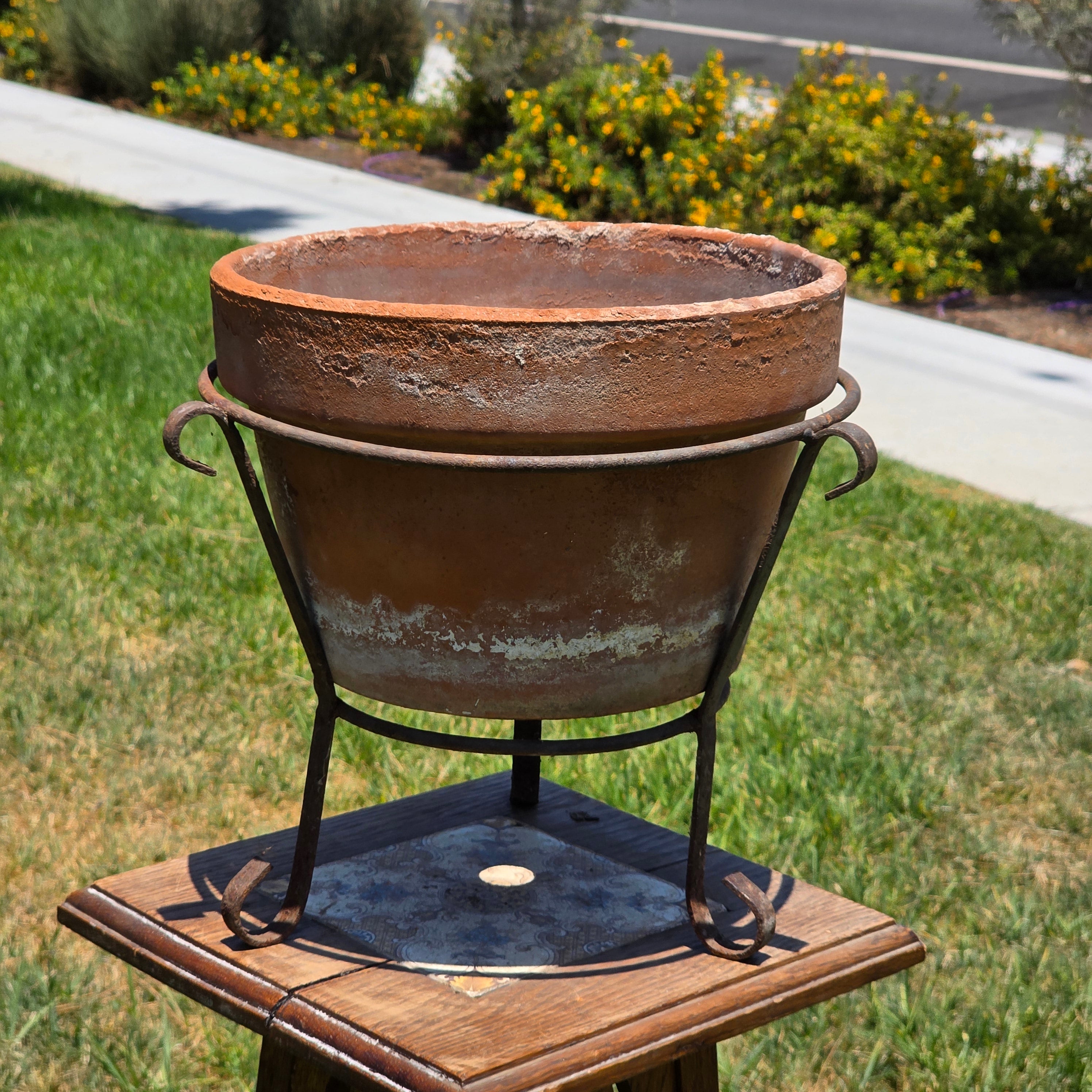 Vintage Wrought Iron Plant Stand Metal Pot Holder Rack Rustic Garden Patio 12"