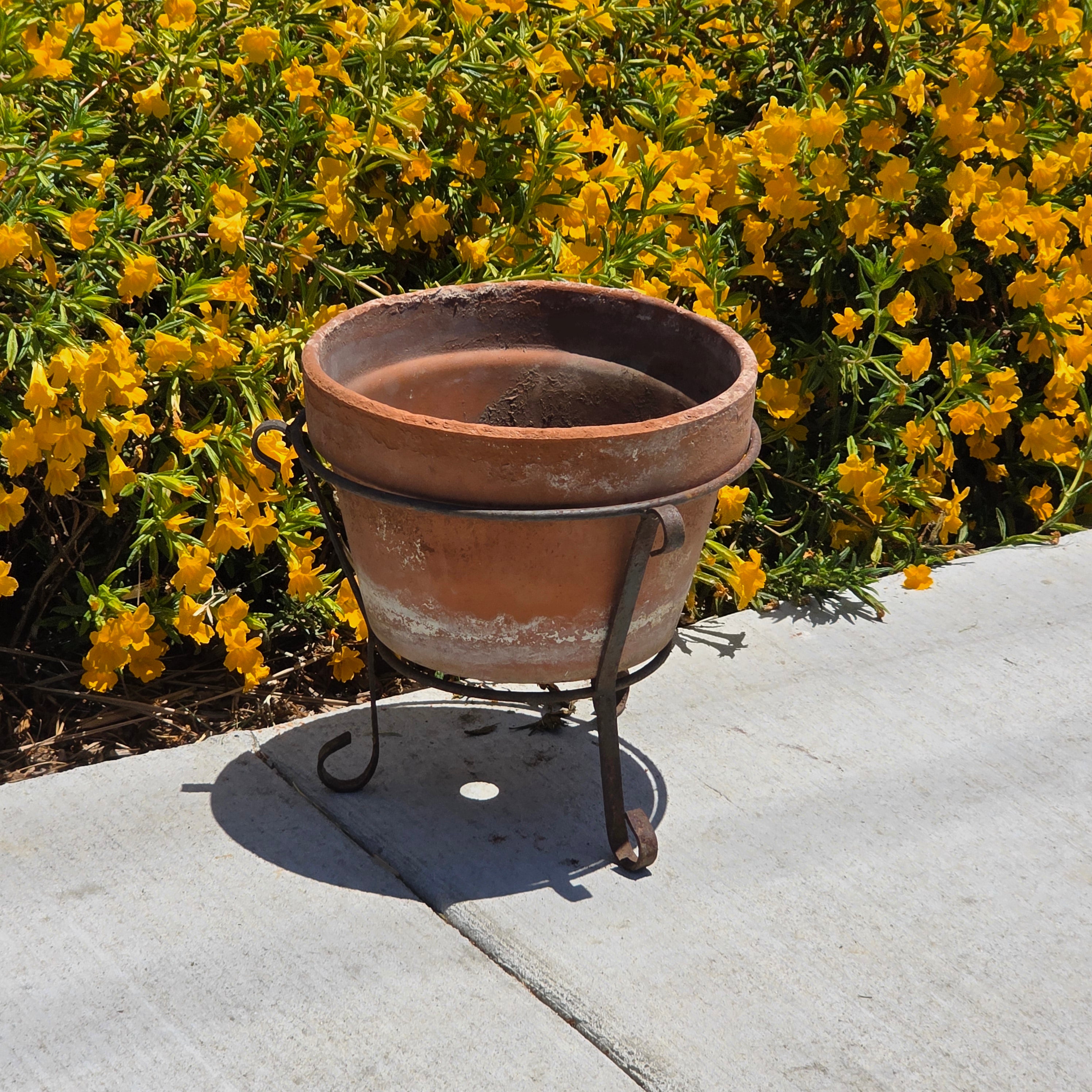 Vintage Wrought Iron Plant Stand Metal Pot Holder Rack Rustic Garden Patio 12"
