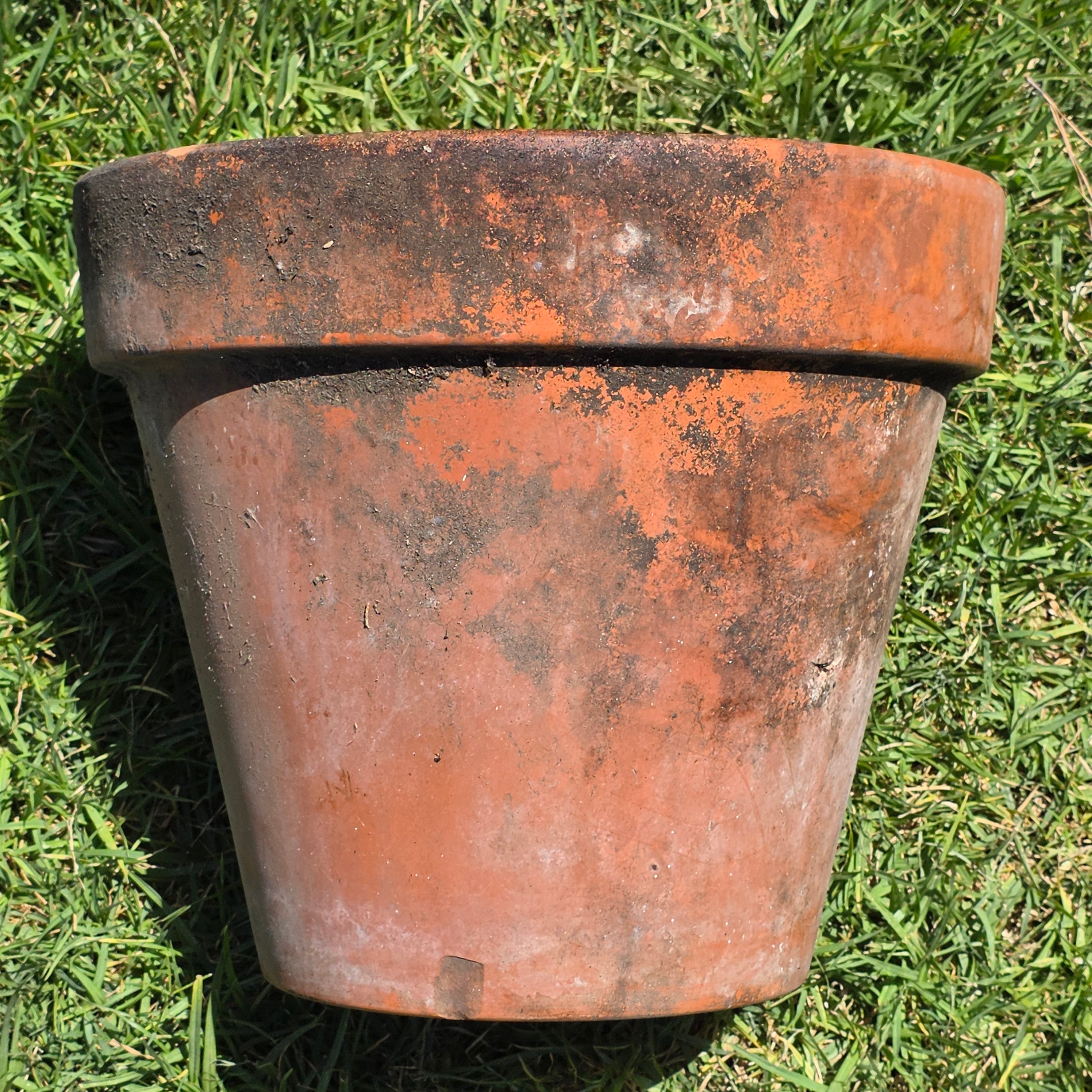 Share Vintage 1980s Terracotta Garden Planter Pot VA-TRE Vaserie Trevigiane Italy 15" (Damage)