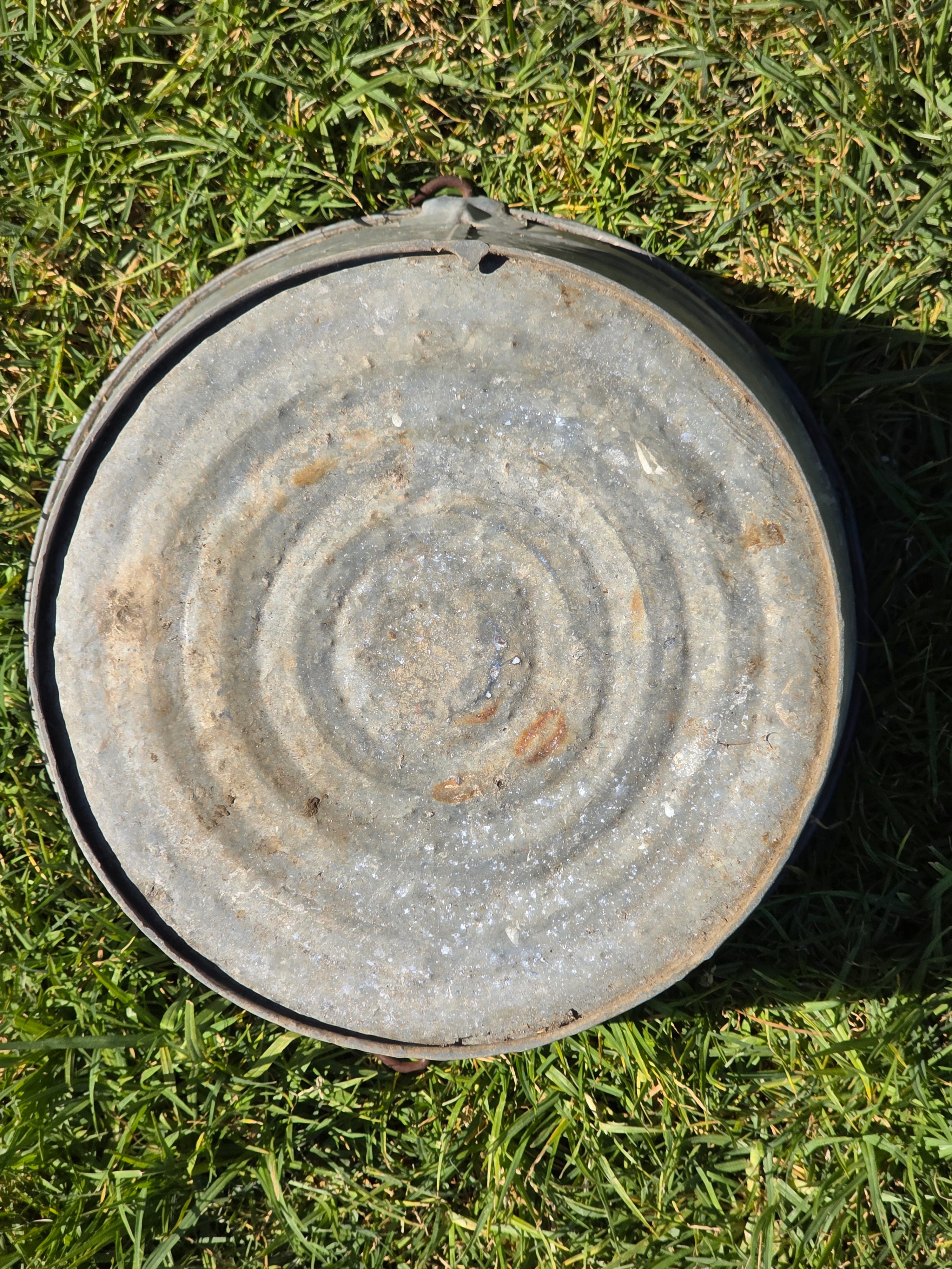 Vintage Galvanized Metal Wash Tub Bucket Planter Rustic Farmhouse Garden 14"