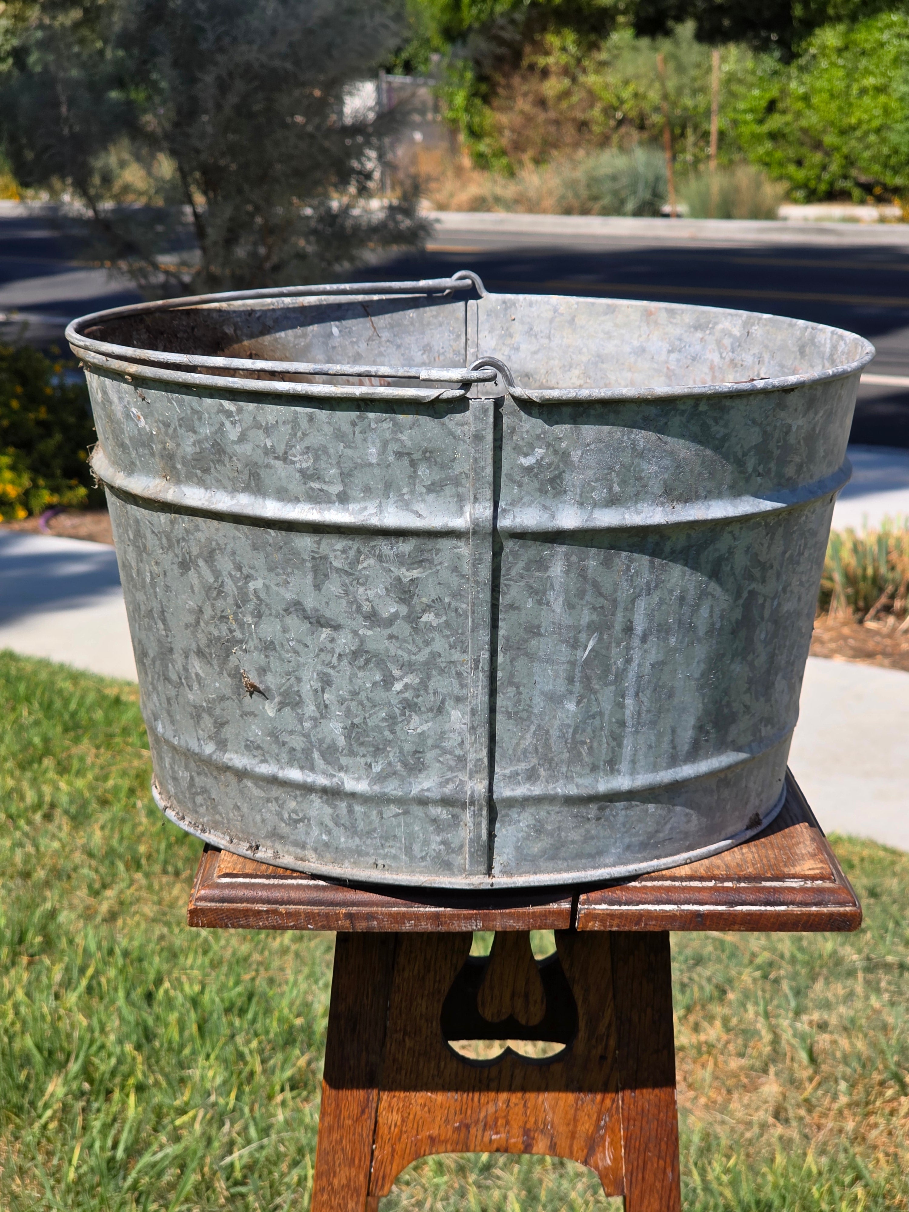Share Vintage Galvanized Metal Bucket Wash Tub Planter Rustic Farmhouse 14"