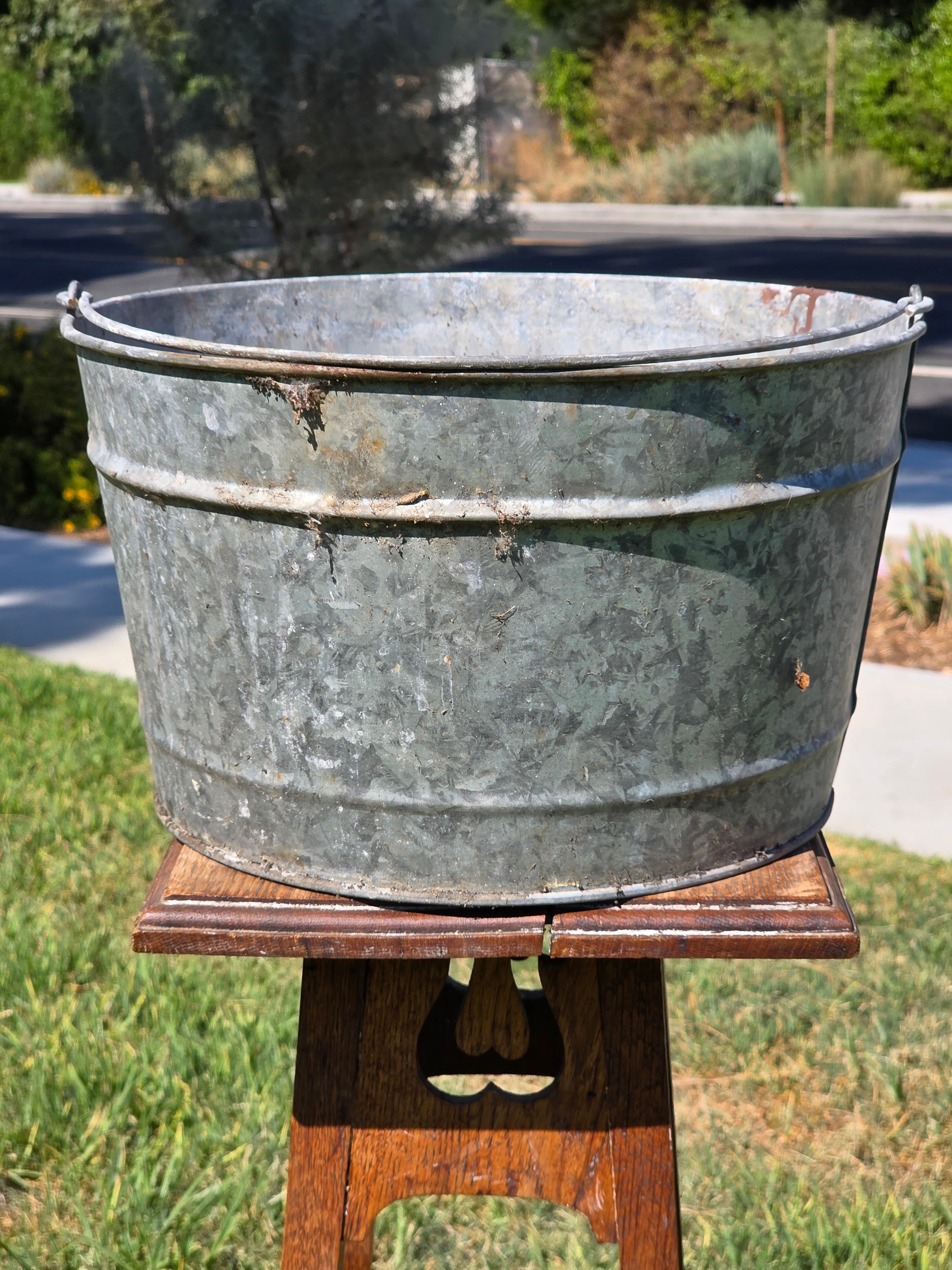 Share Vintage Galvanized Metal Bucket Wash Tub Planter Rustic Farmhouse 14"