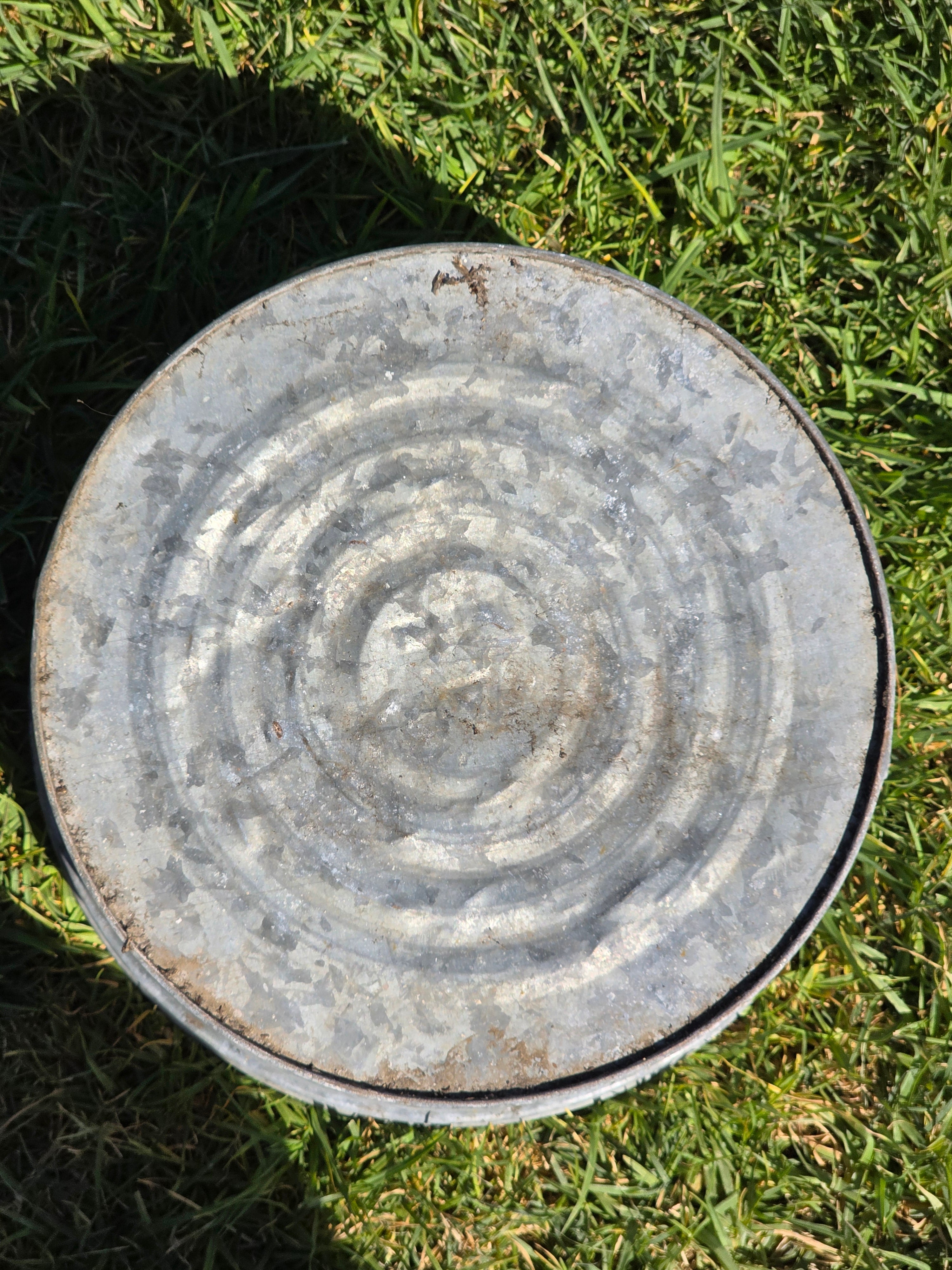 Share Vintage Galvanized Metal Bucket Wash Tub Planter Rustic Farmhouse 14"