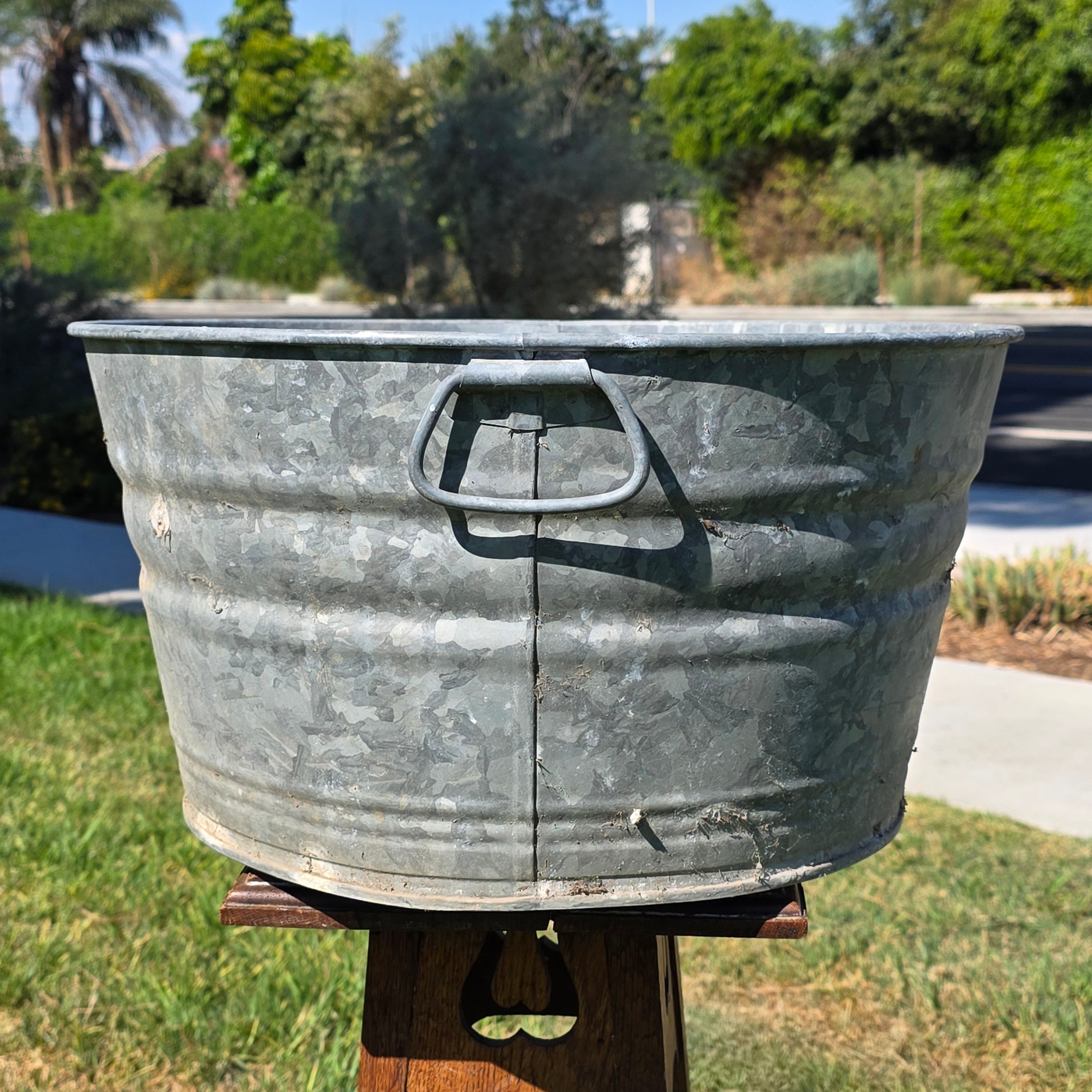 Vintage Galvanized Metal Round Tub Planter 19"W x 10"H Drain Hole Washtub Garden