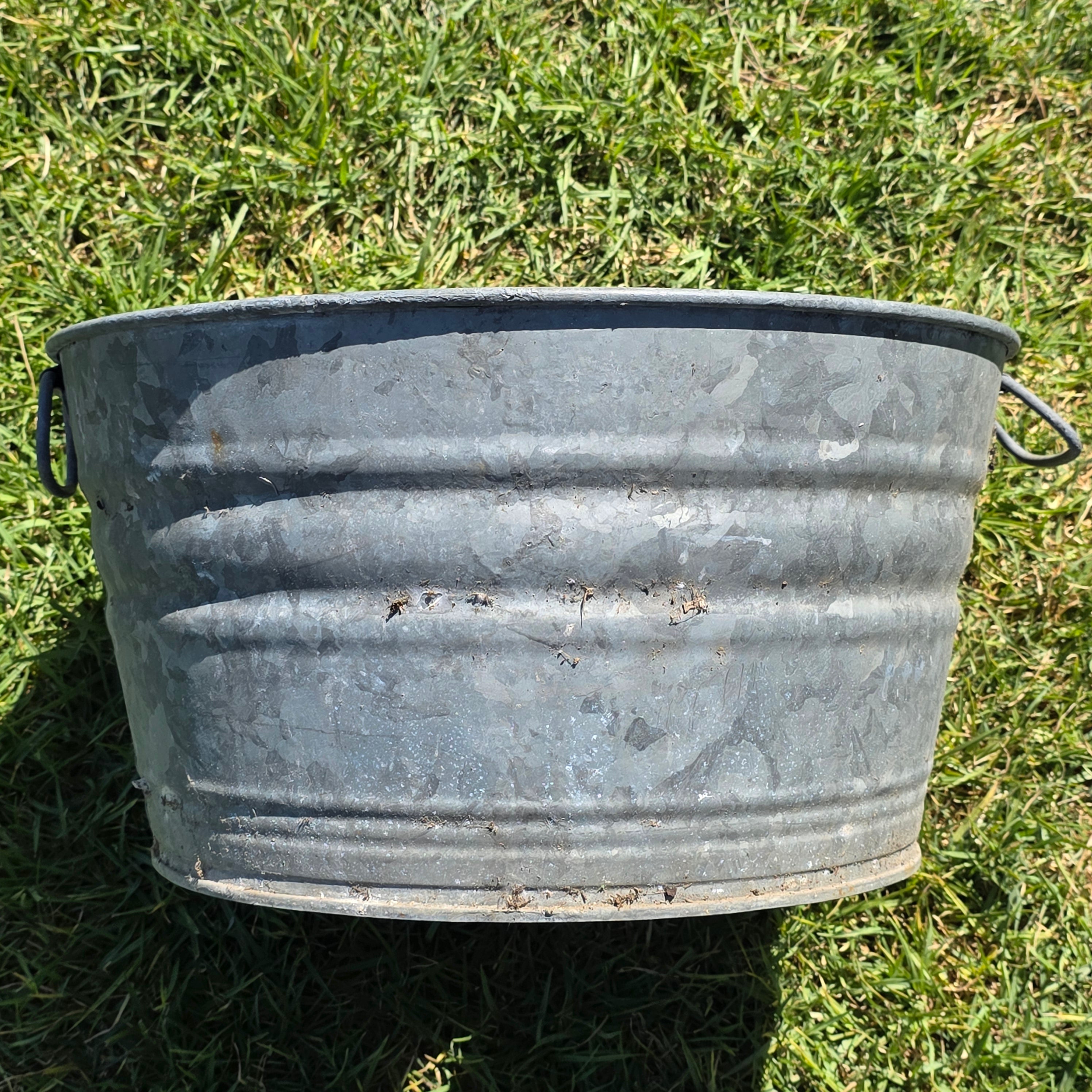 Vintage Galvanized Metal Round Tub Planter 19"W x 10"H Drain Hole Washtub Garden