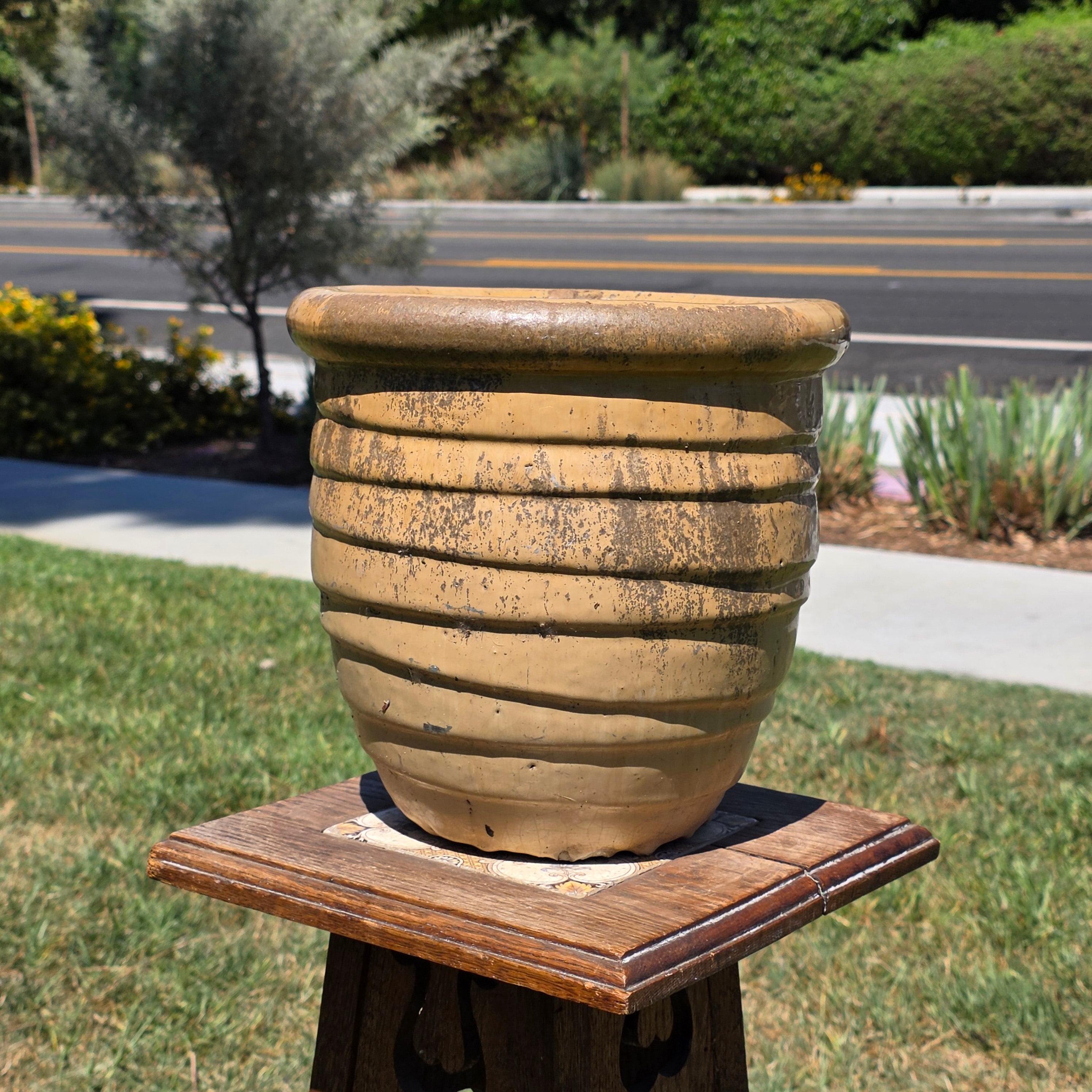 Honey Beige Ribbed Beehive Planter Pot Heavy Glazed Ceramic Farmhouse Garden Decor