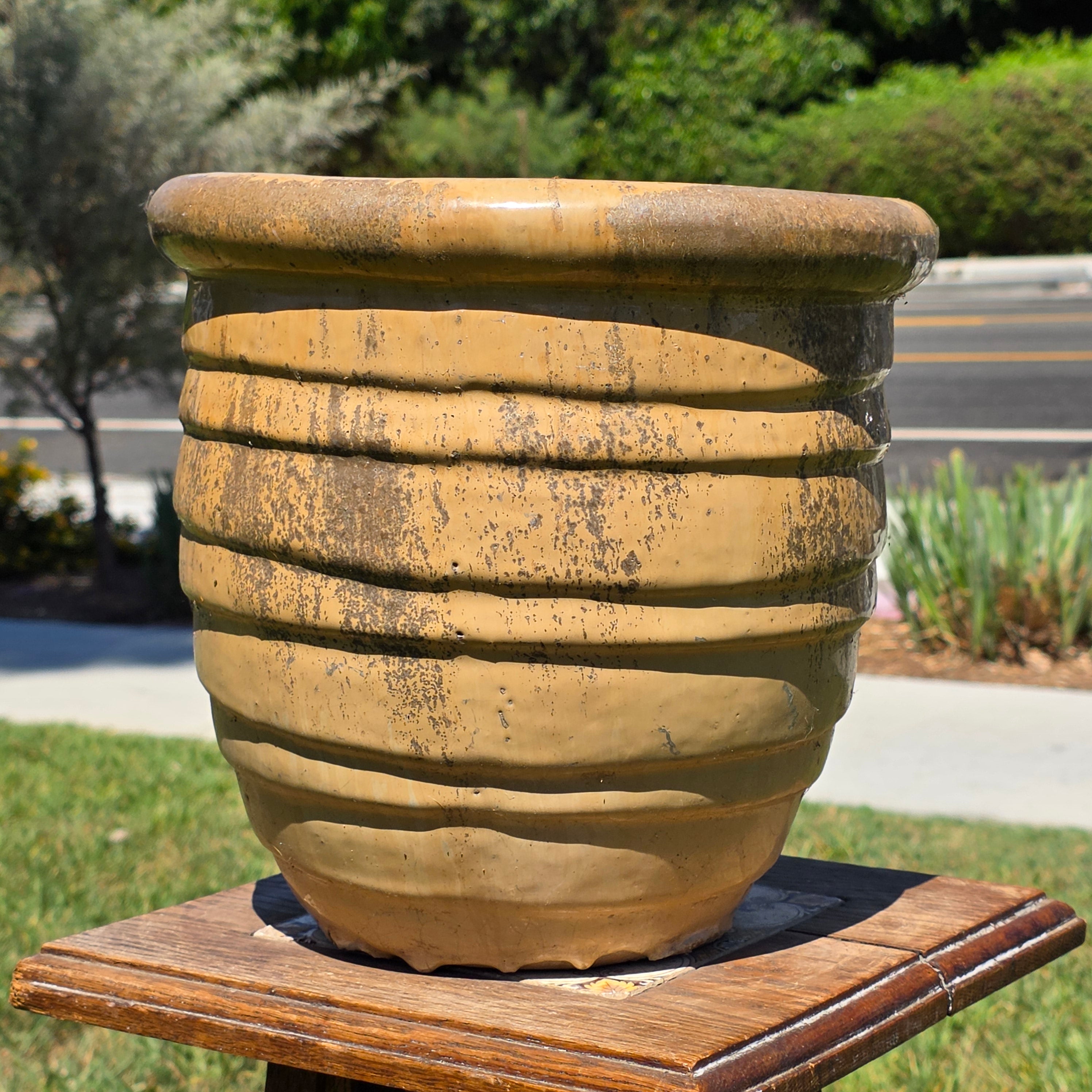 Honey Beige Ribbed Beehive Planter Pot Heavy Glazed Ceramic Farmhouse Garden Decor