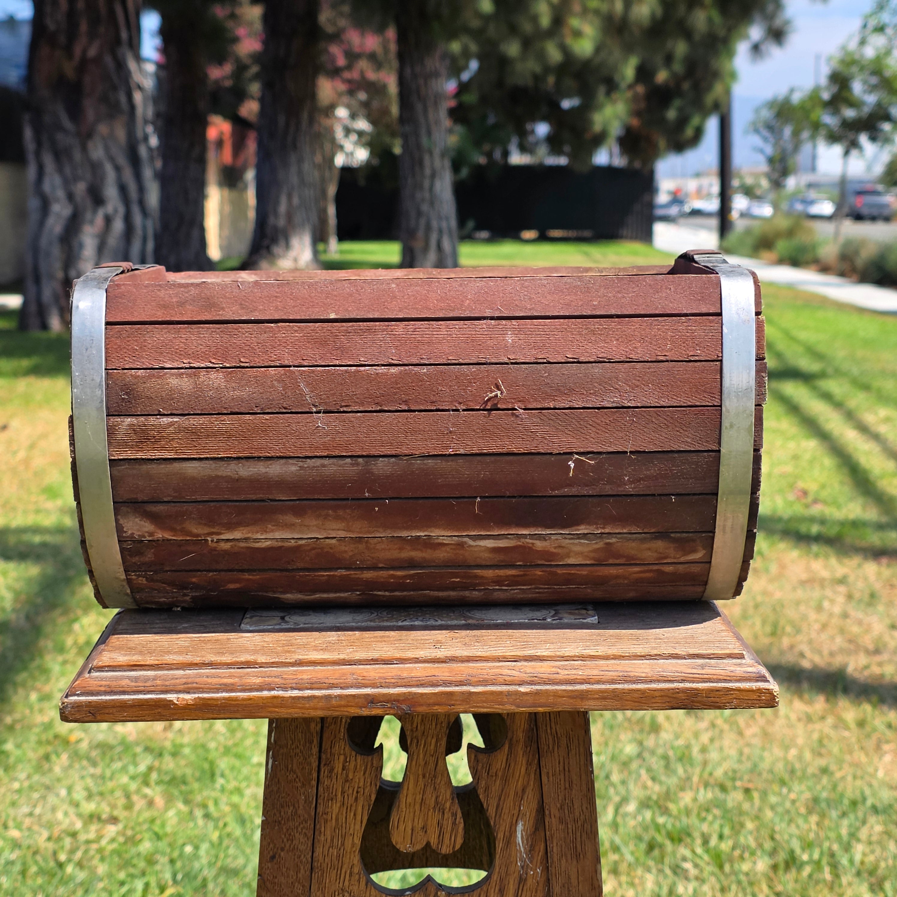 Vintage Half Barrel Planter Set 2 Wood Slat Rustic Garden Flower Pot Box Rusty