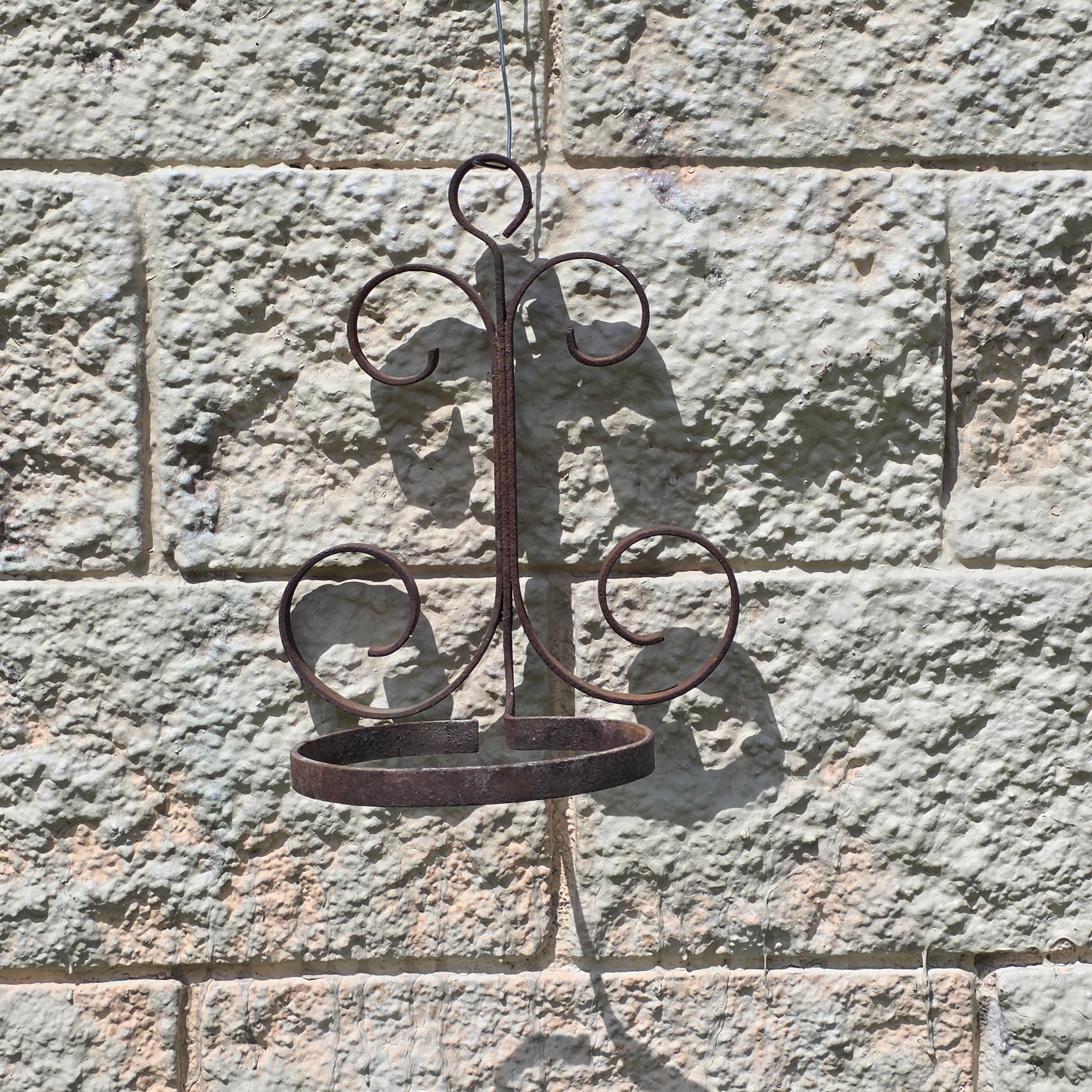 Vintage Wrought Iron Wall Plant Holder Scroll Fleur De Lis Rustic Pot Ring 6”
