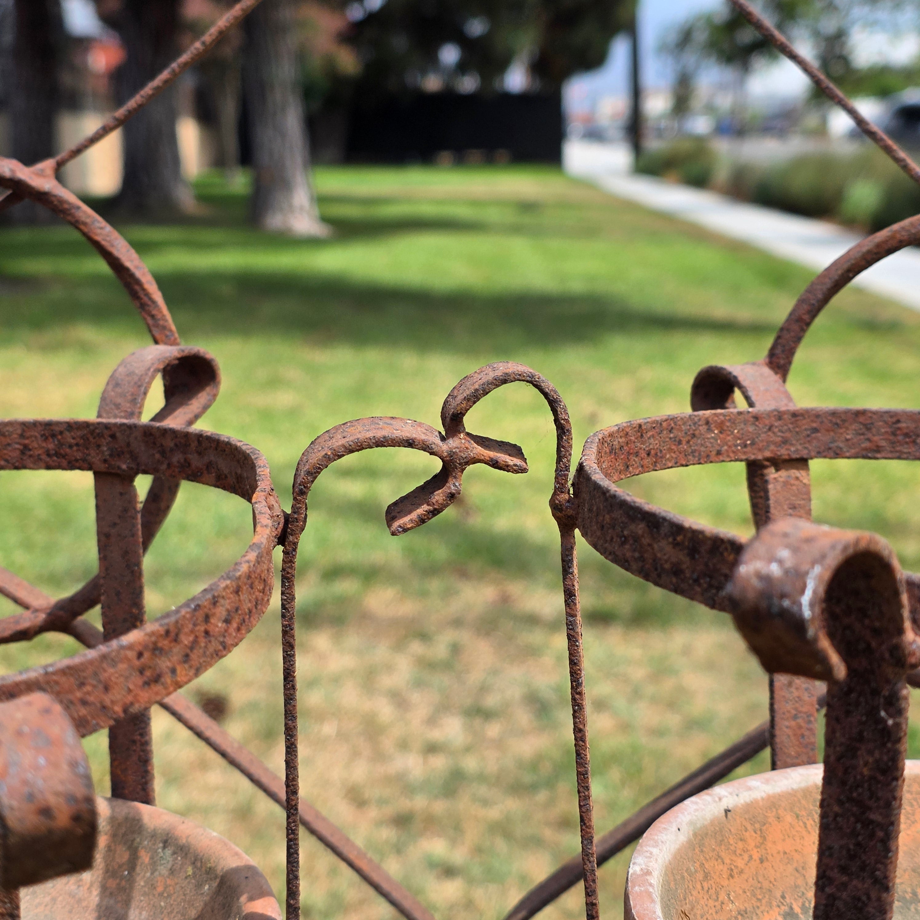 Vintage Wrought Iron Wall Planter Double Basket Sconce W Terracotta Saucers 7.5"