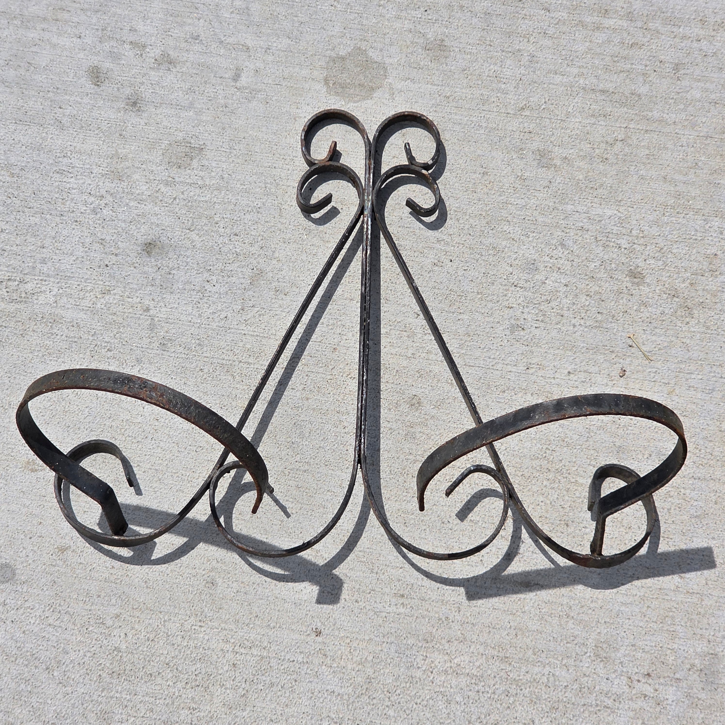 Vintage Wrought Iron Double Plant Holder Wall Sconce 2 Pot Hanger Planter AS-IS