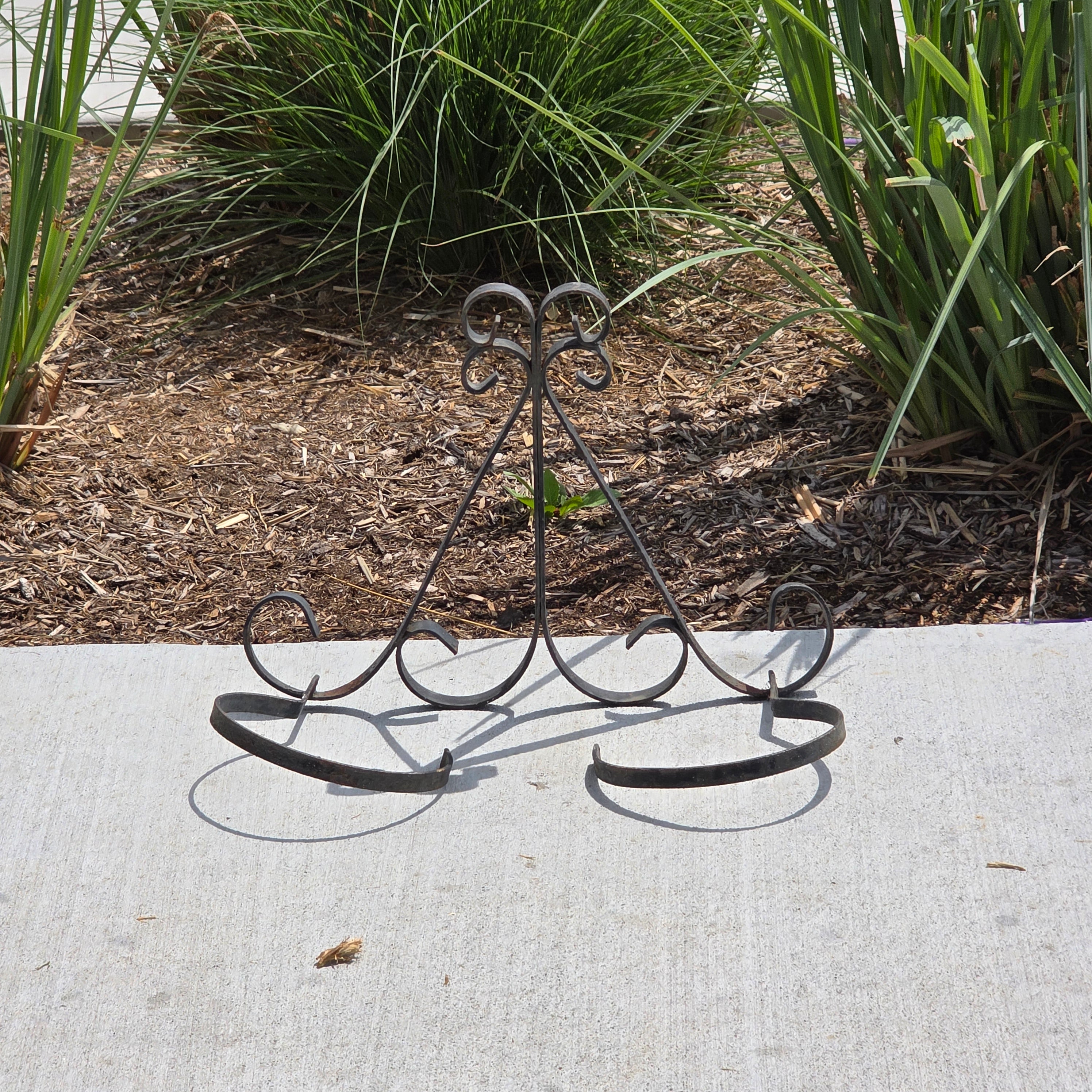 Vintage Wrought Iron Double Plant Holder Wall Sconce 2 Pot Hanger Planter AS-IS