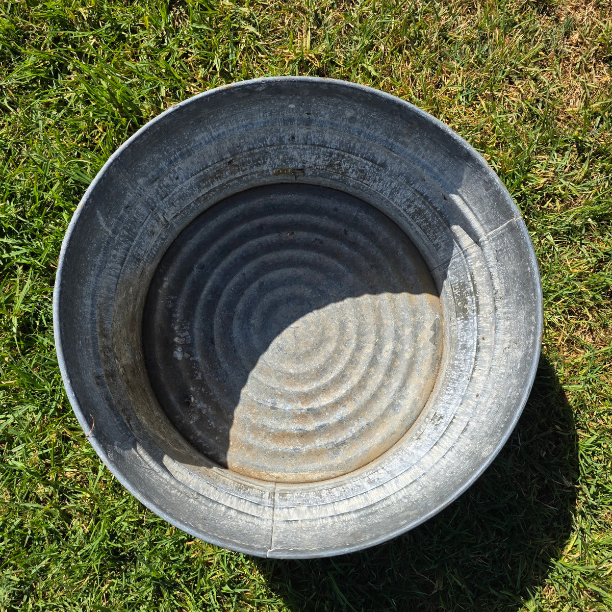 VTG Galvanized Wash Tub Round Metal Bucket 20" Farmhouse Planter Drink Cooler