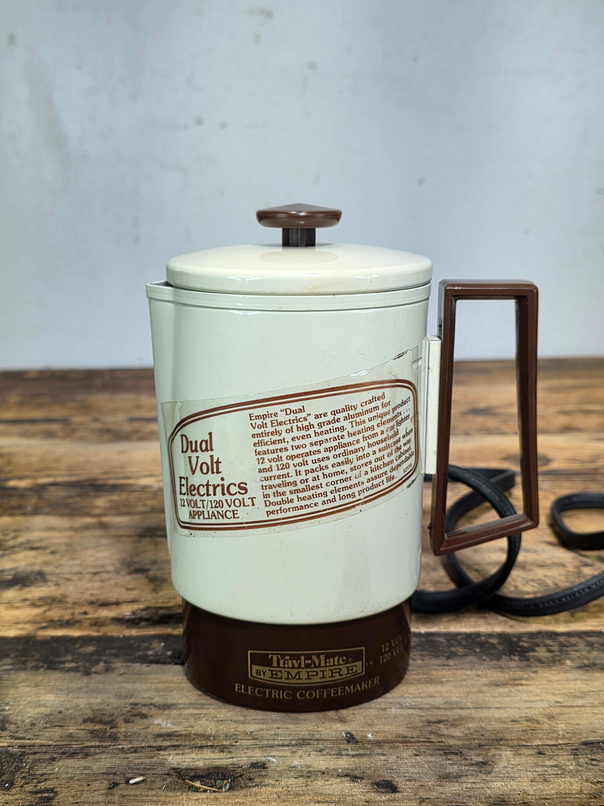 Vintage Empire Travl Mate Coffee Maker 1660-28 Almond Dual Volt 12V 120V Kit Box