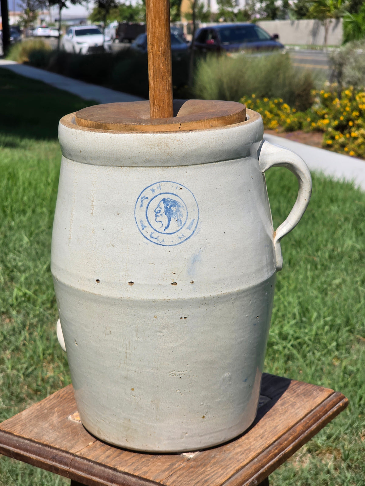 Antique Louisville Pottery Cherokee Indian Head Stoneware Butter Churn 2 Gal