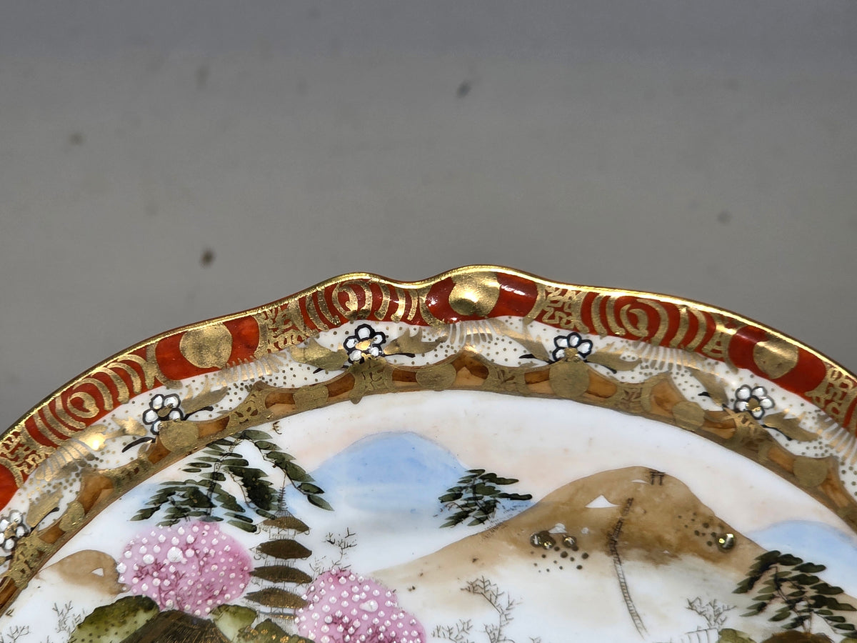 Vintage Kutani Moriage Geisha Scalloped Plate Hand Painted Japan Gold Gilt 9"