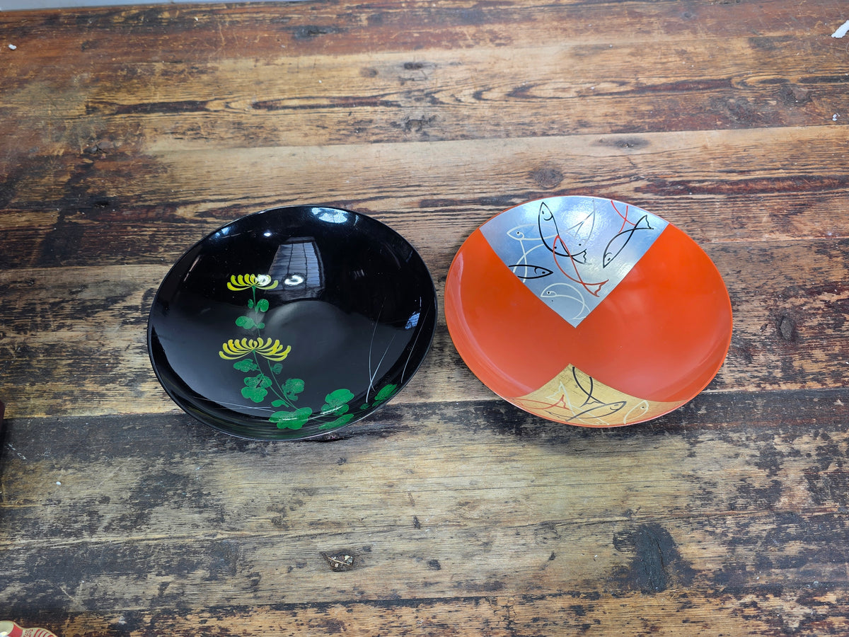 Vtg Japanese Lacquerware Plates Set 2 Black Gold Chrysanthemum Orange MCM Fish