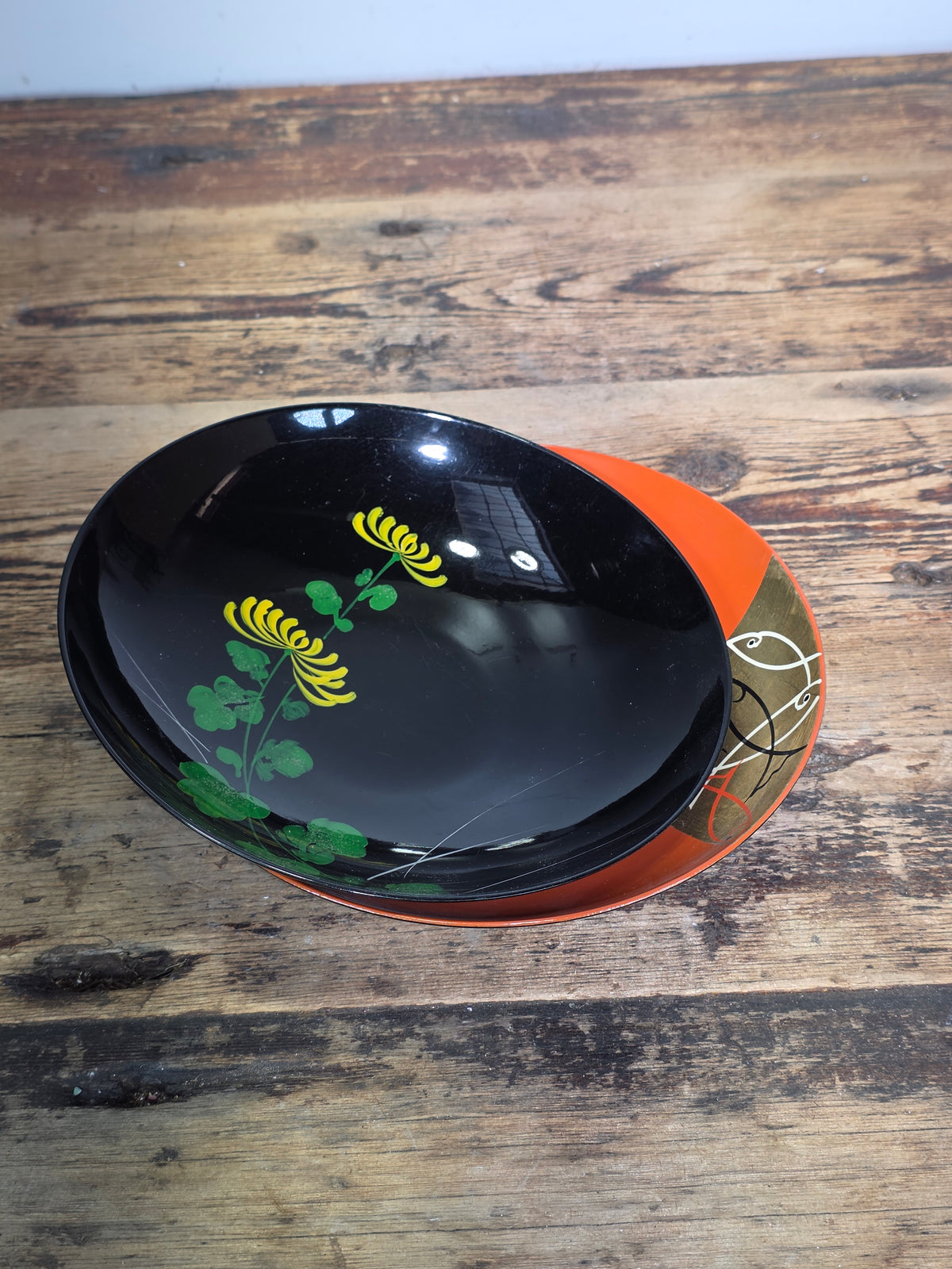 Vtg Japanese Lacquerware Plates Set 2 Black Gold Chrysanthemum Orange MCM Fish