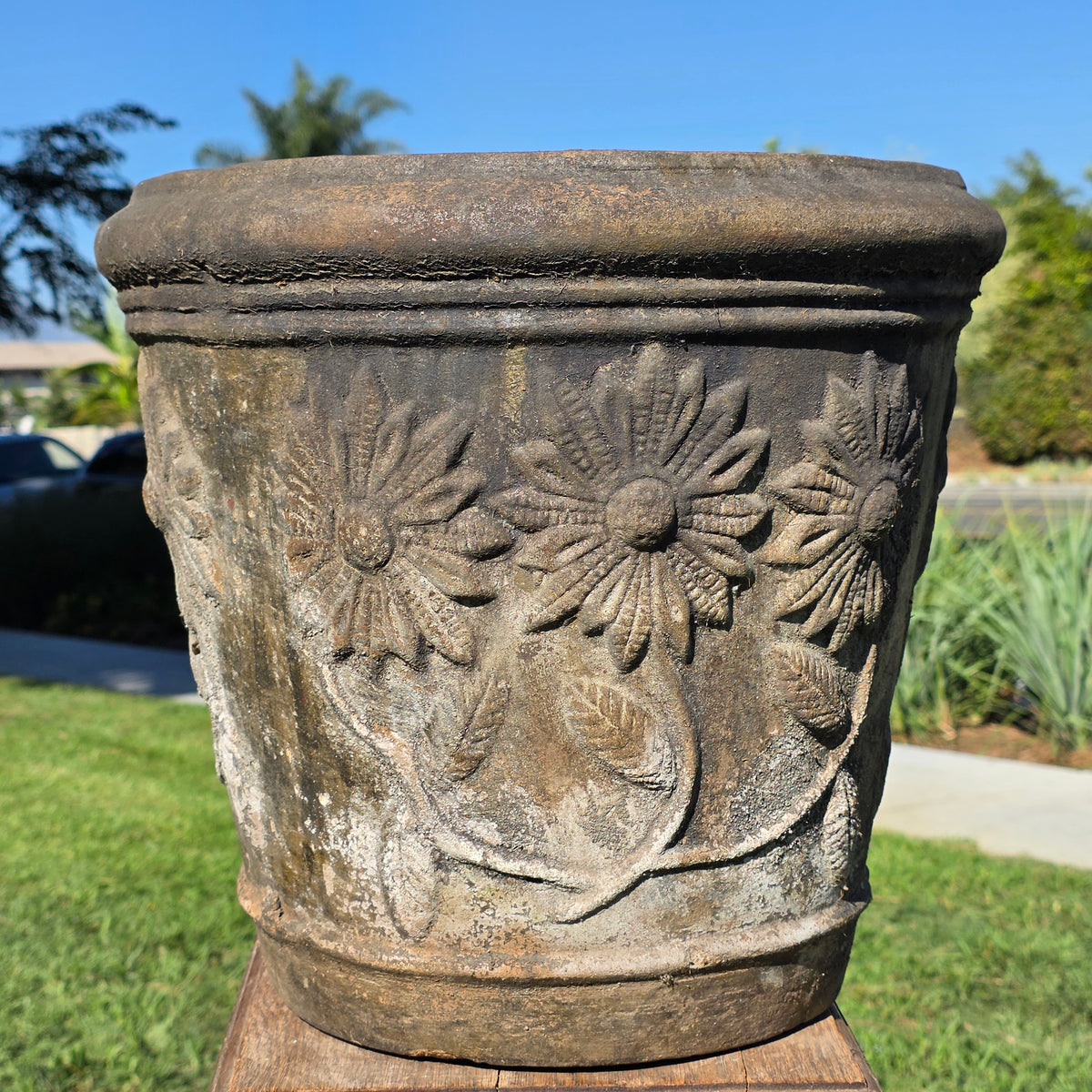 Vtg Mexican Terracotta Planter Large 15" Clay Flower Pot Sunflower Relief Heavy