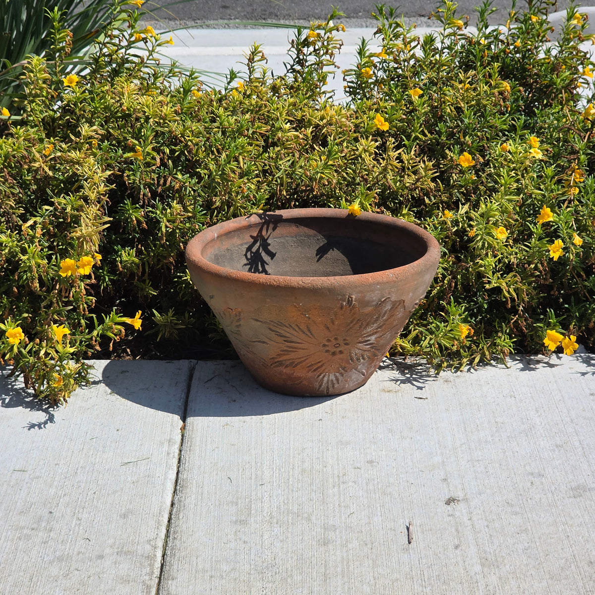 Vtg Mexican Terracotta Planter Sunburst Flower Clay Pot 15" Rustic Garden MCM