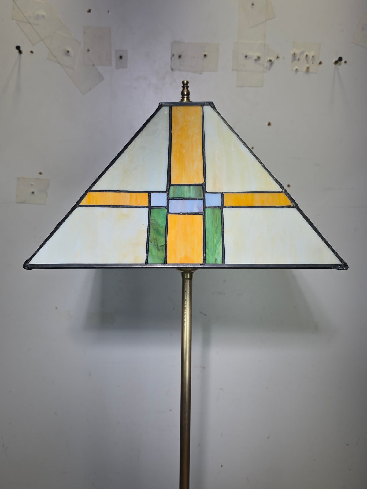 Vintage Mission Style Stained Glass Table Lamp Phelps Dodge Red Brass 1950s (Damage)